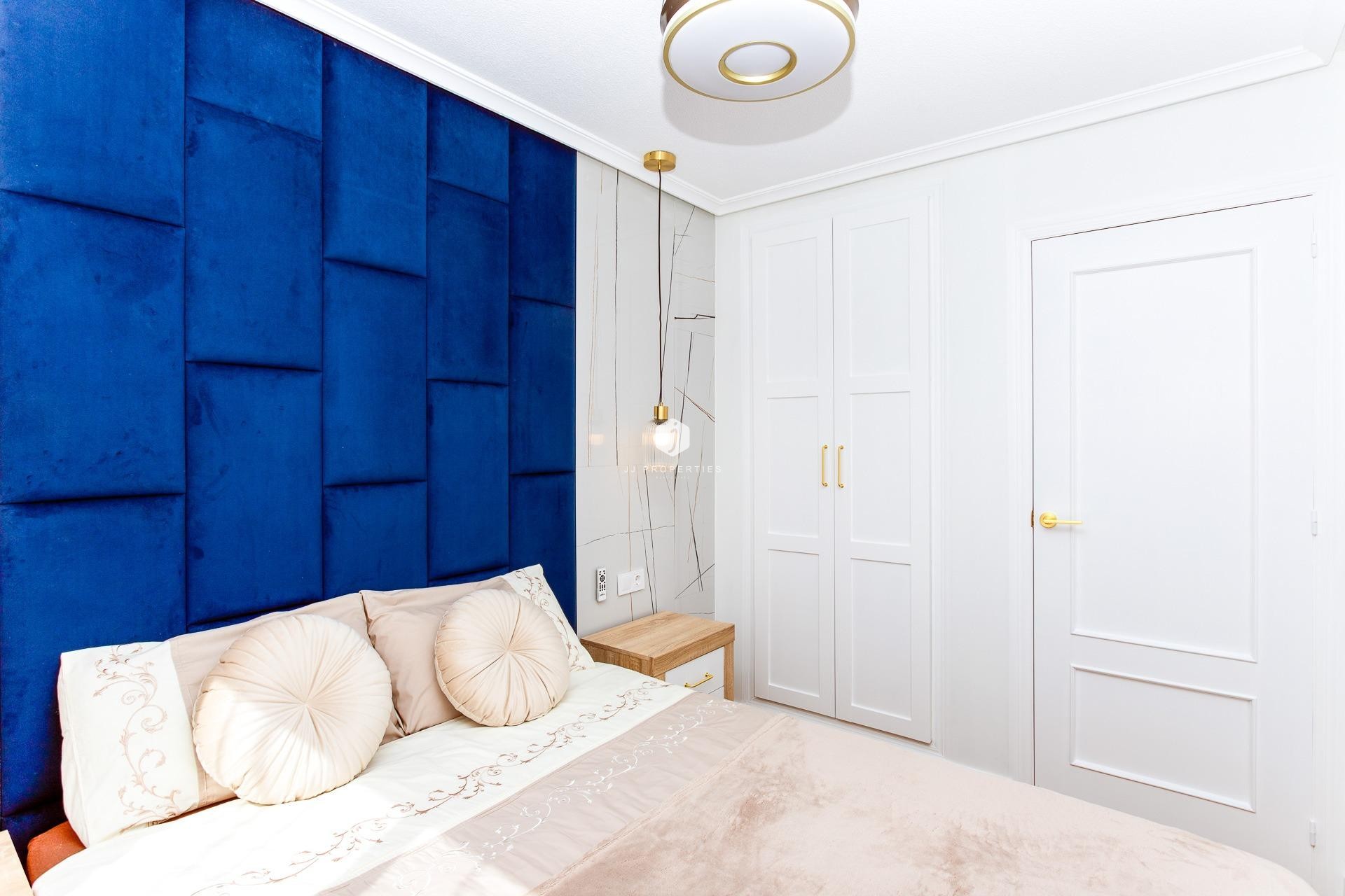 Aus zweiter Hand - Wohnung -
Torrevieja - Centro