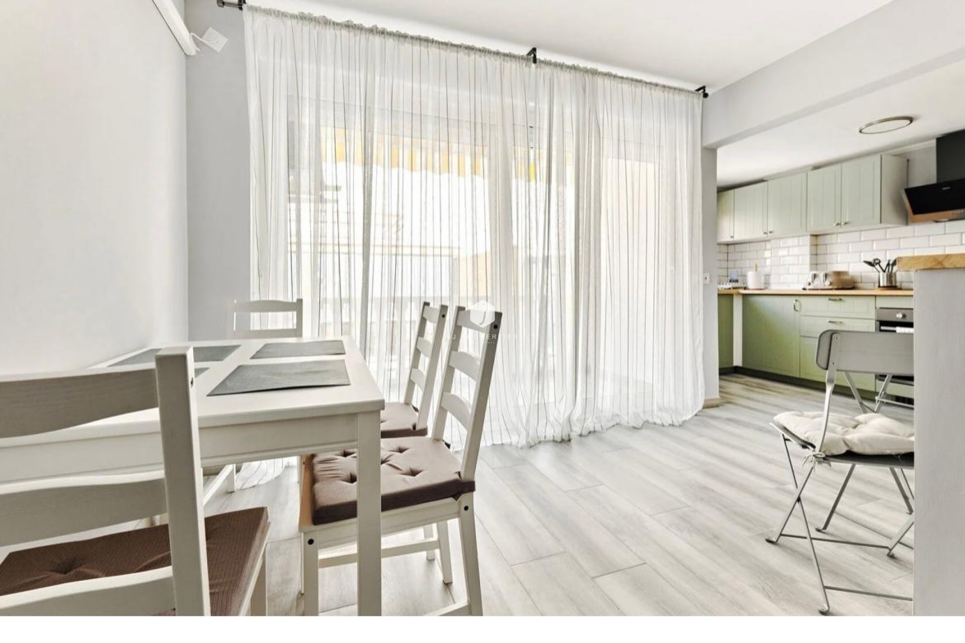 Aus zweiter Hand - Wohnung -
Torrevieja - Centro