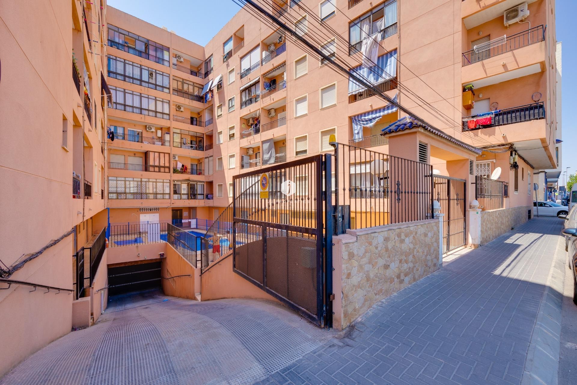 Aus zweiter Hand - Wohnung -
Torrevieja - Centro