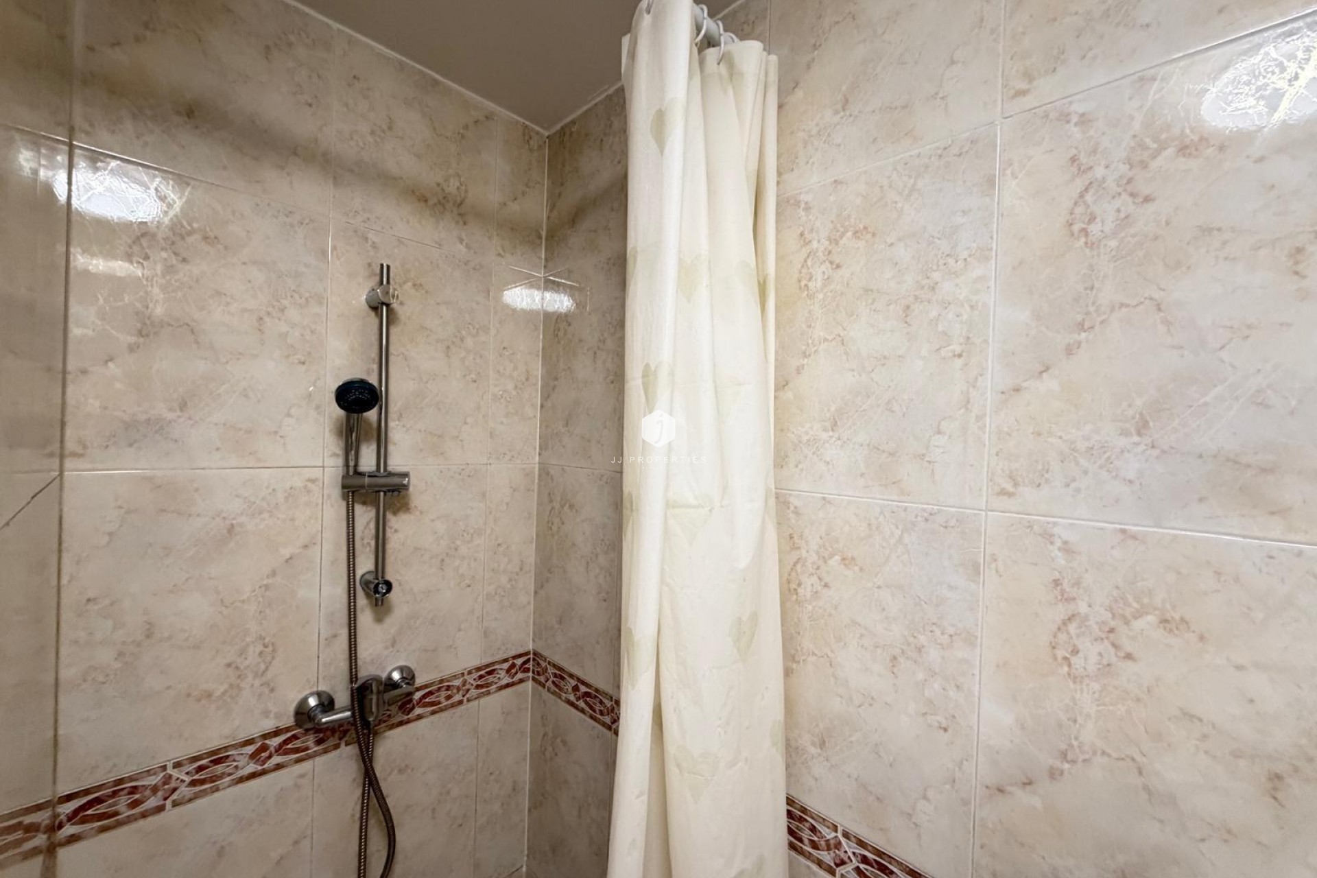 Aus zweiter Hand - Wohnung -
Torrevieja - Centro
