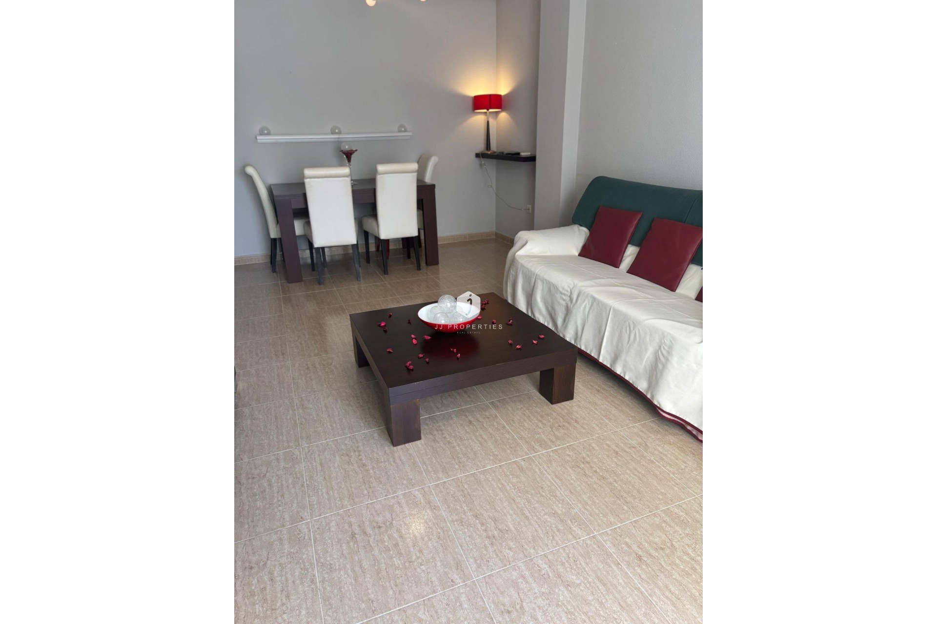 Aus zweiter Hand - Wohnung -
Torrevieja - Centro