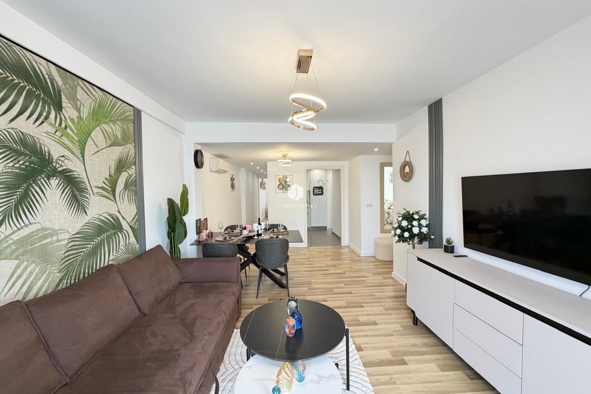 Aus zweiter Hand - Wohnung -
Torrevieja - Centro