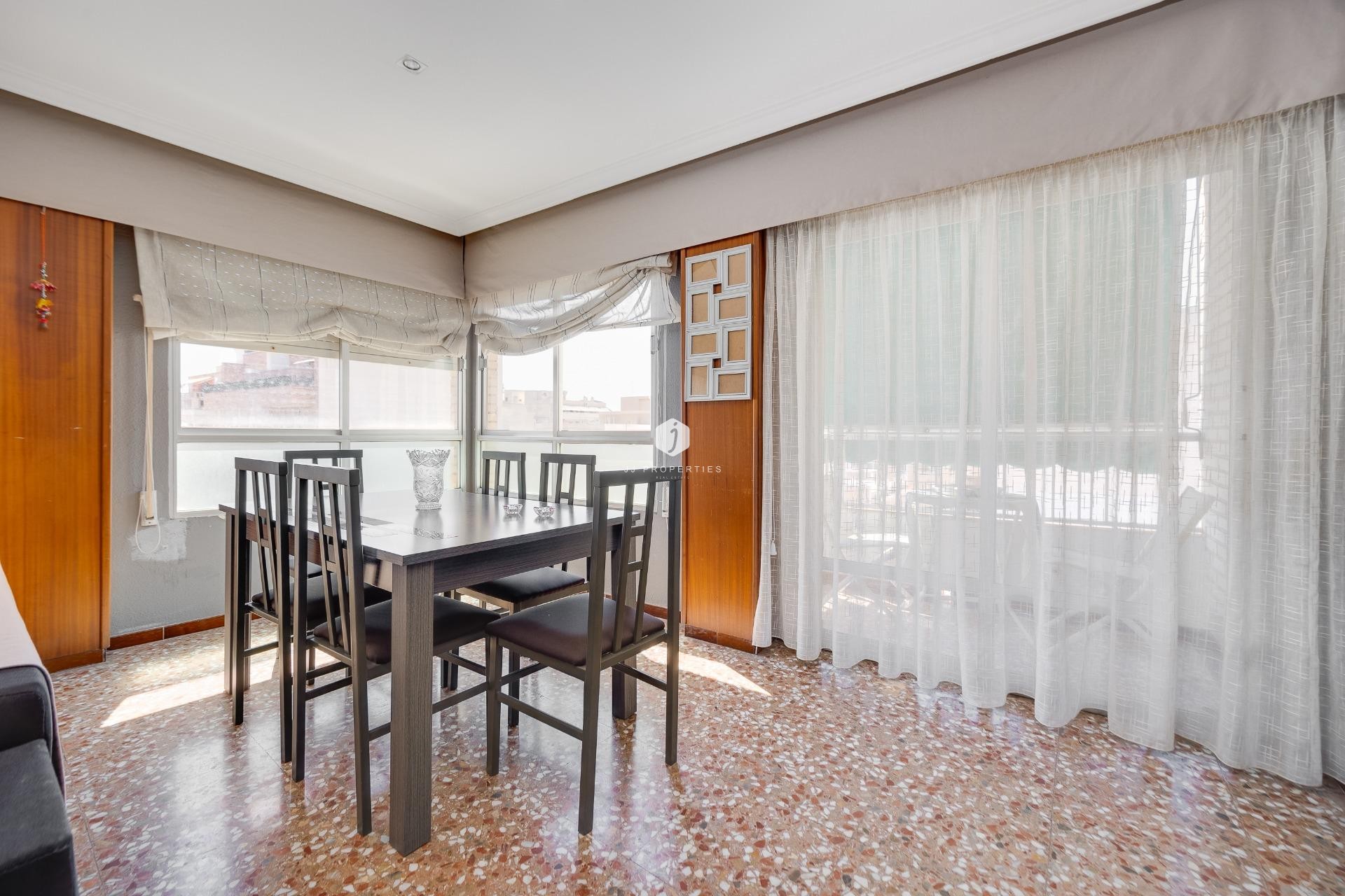 Aus zweiter Hand - Wohnung -
Torrevieja - Centro