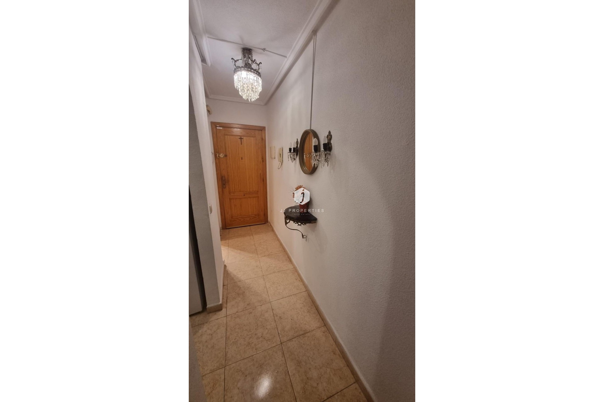 Aus zweiter Hand - Wohnung -
Torrevieja - Centro