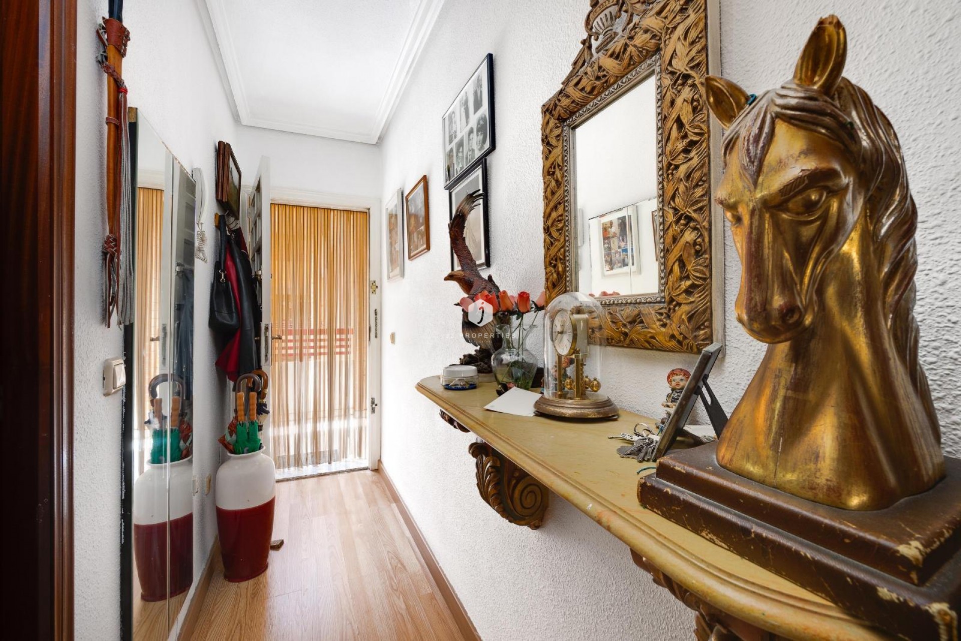 Aus zweiter Hand - Wohnung -
Torrevieja - Centro