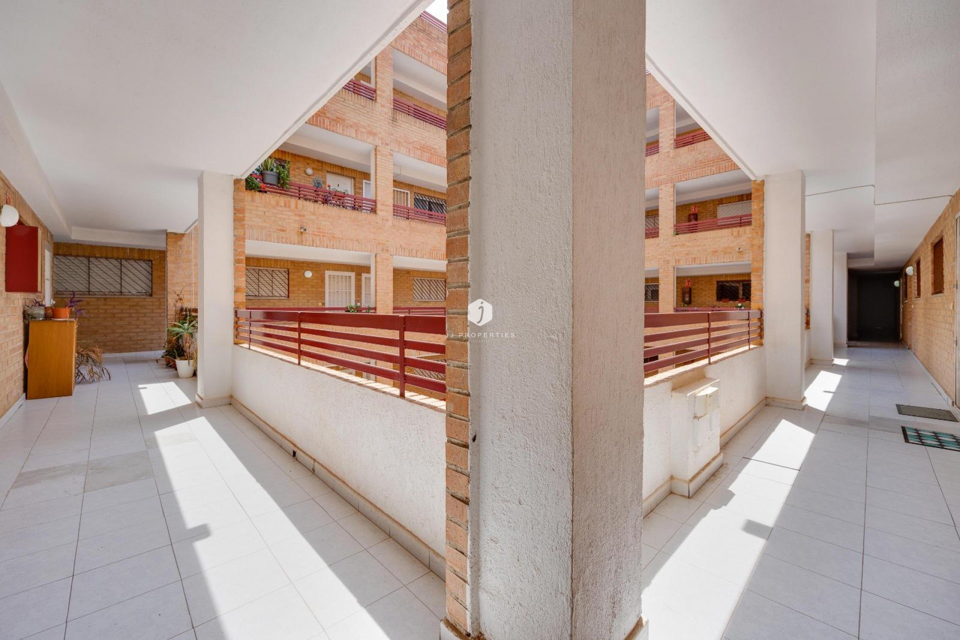 Aus zweiter Hand - Wohnung -
Torrevieja - Centro