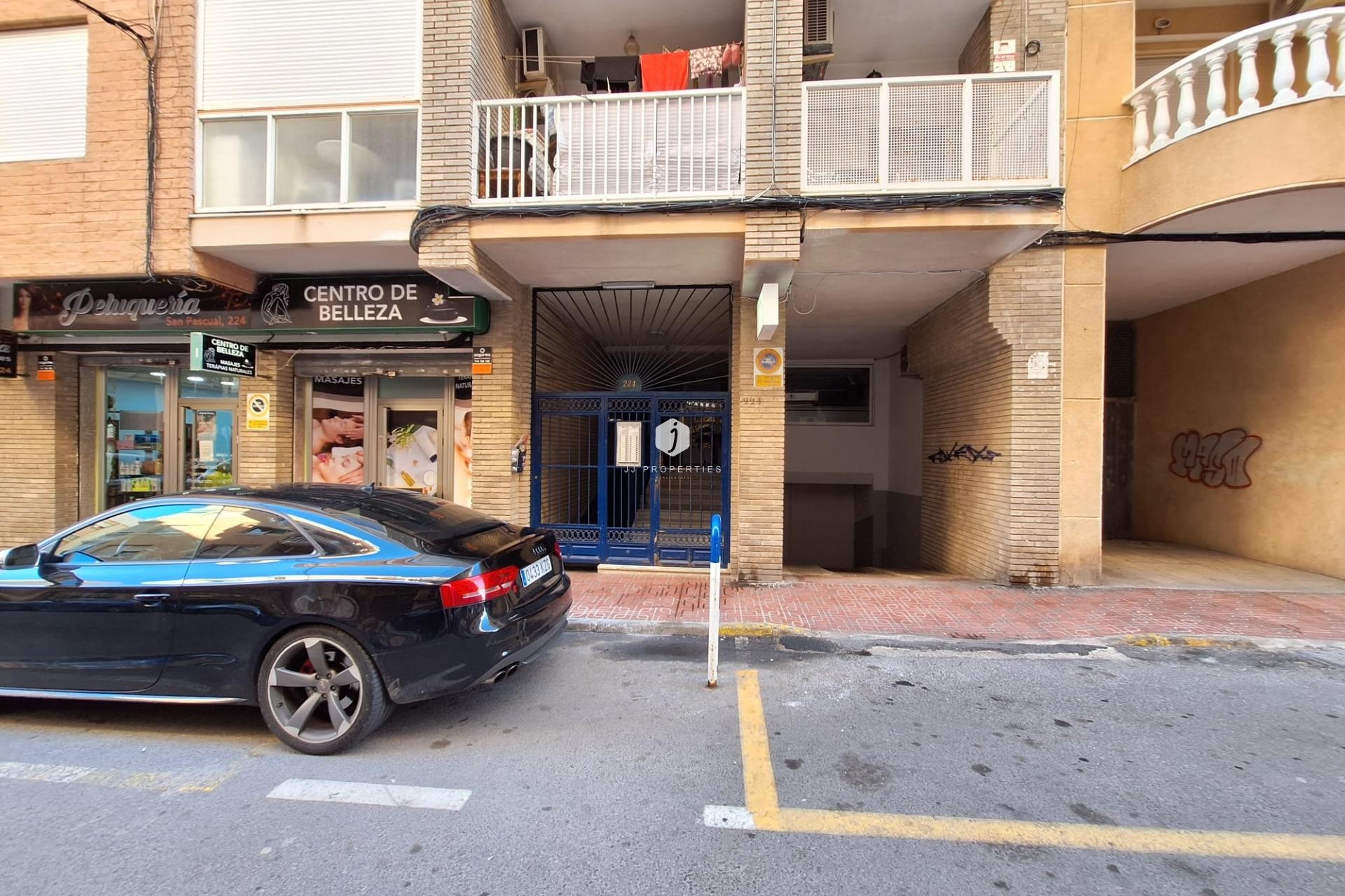 Aus zweiter Hand - Wohnung -
Torrevieja - Centro