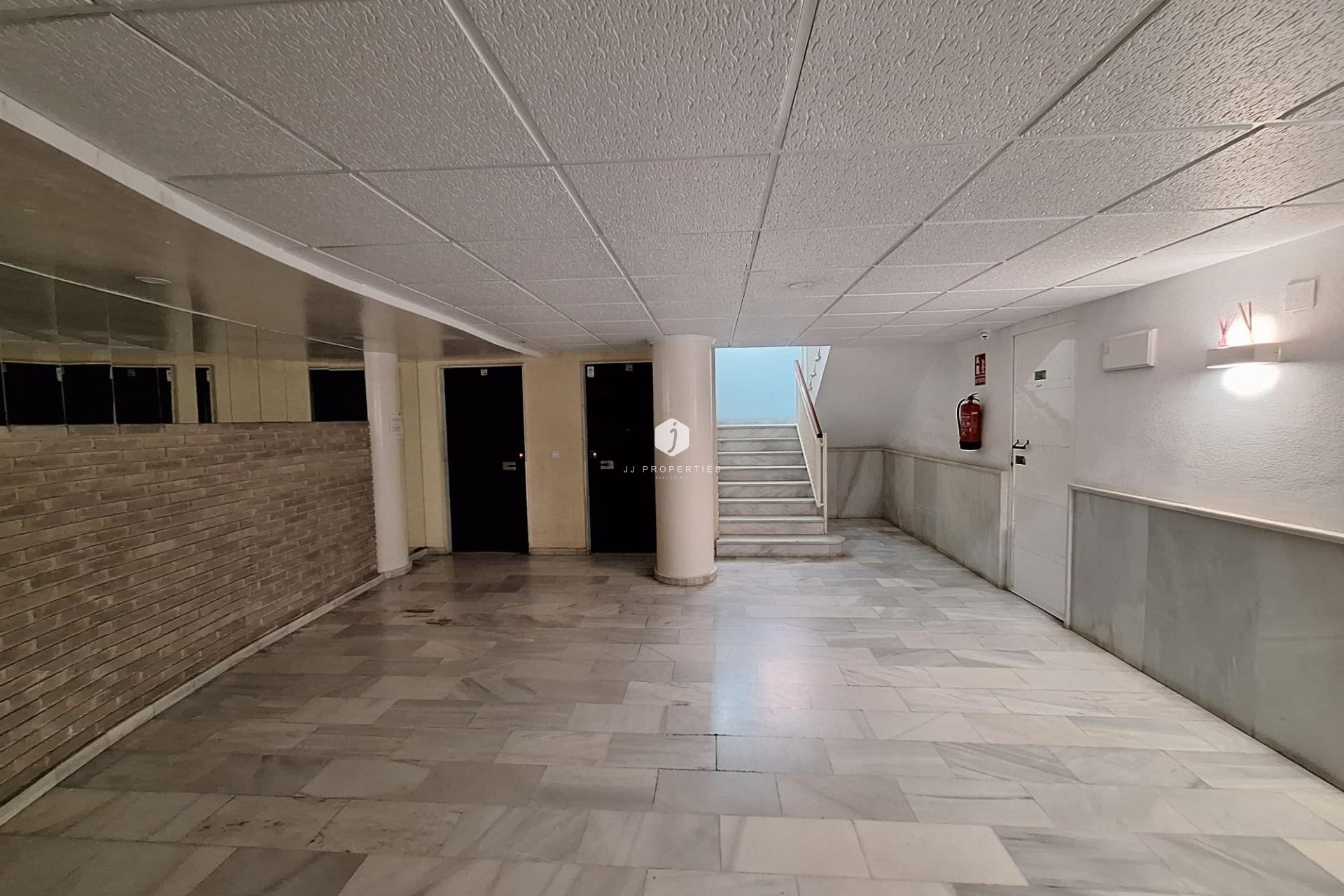 Aus zweiter Hand - Wohnung -
Torrevieja - Centro