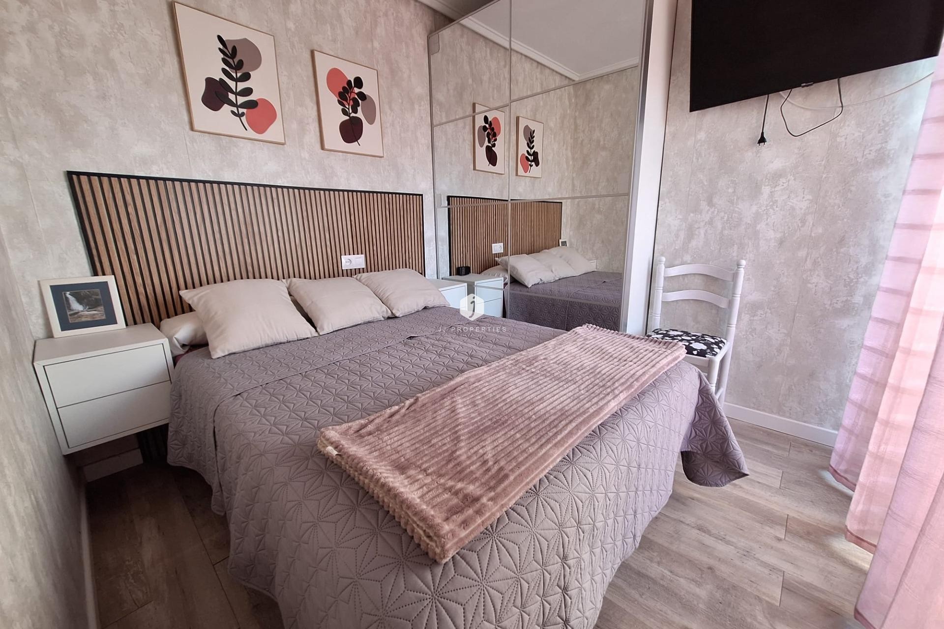 Aus zweiter Hand - Wohnung -
Torrevieja - Centro