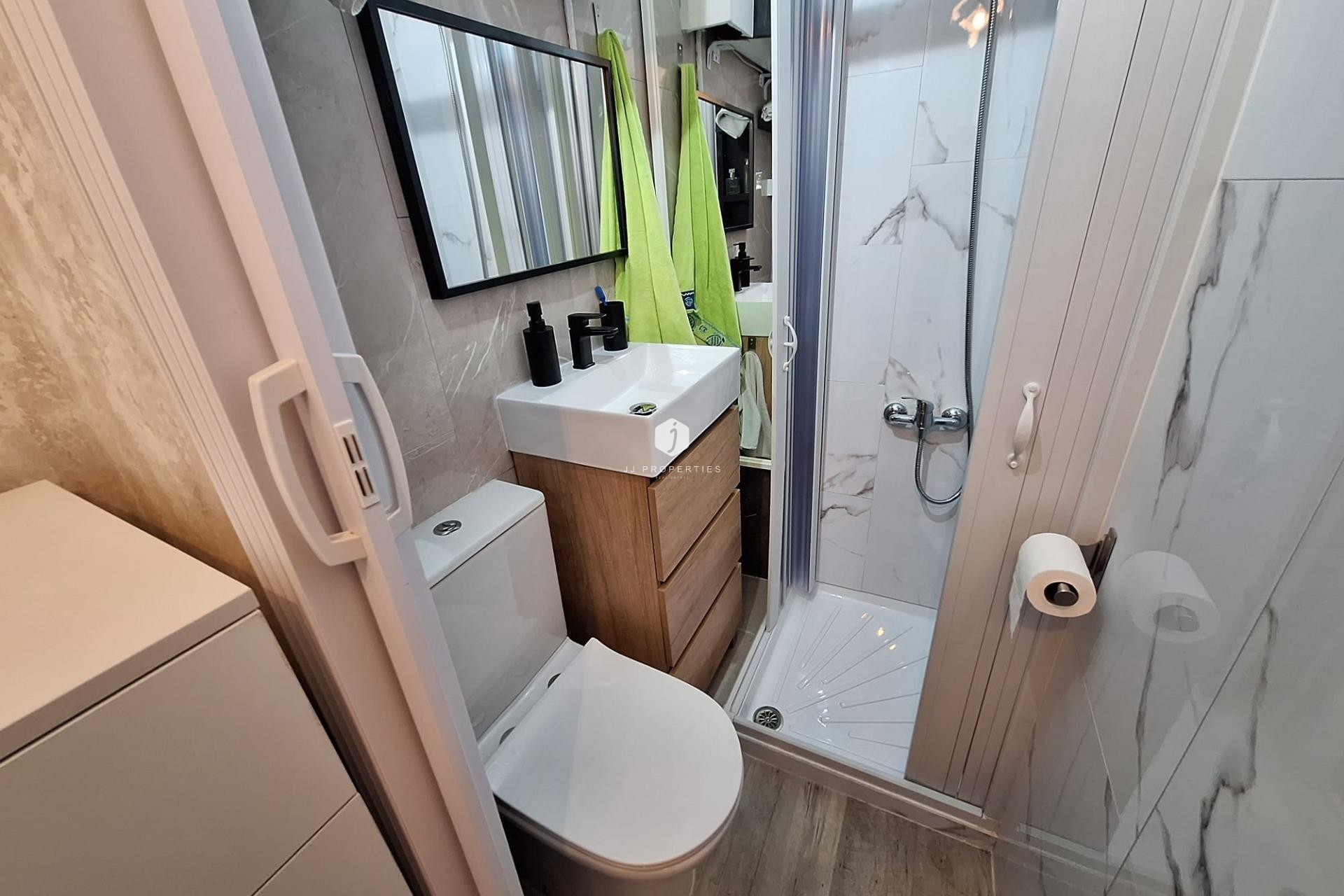 Aus zweiter Hand - Wohnung -
Torrevieja - Centro