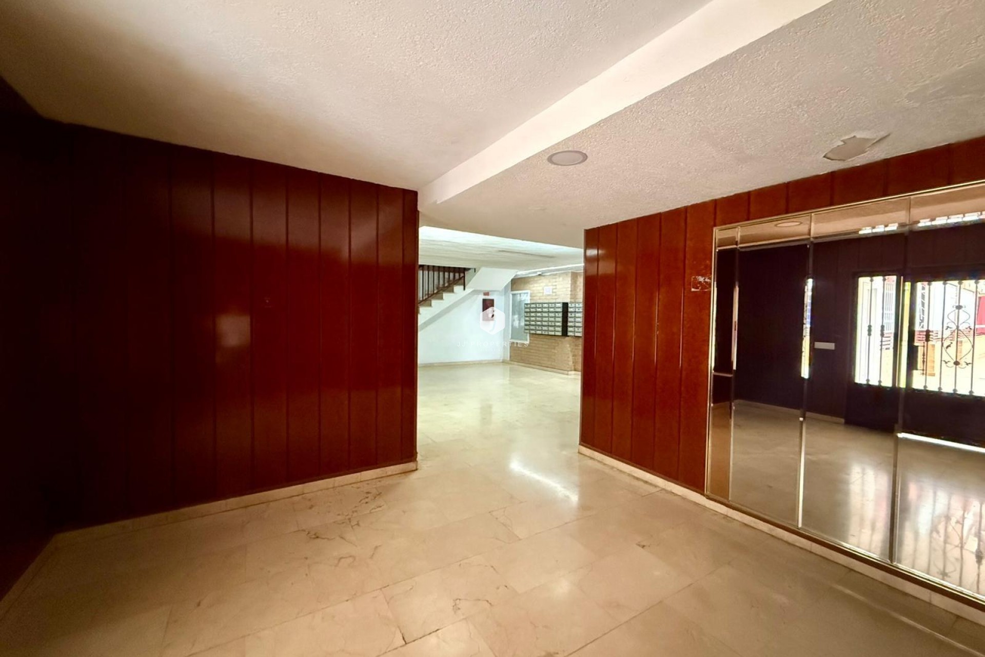 Aus zweiter Hand - Wohnung -
Torrevieja - Centro