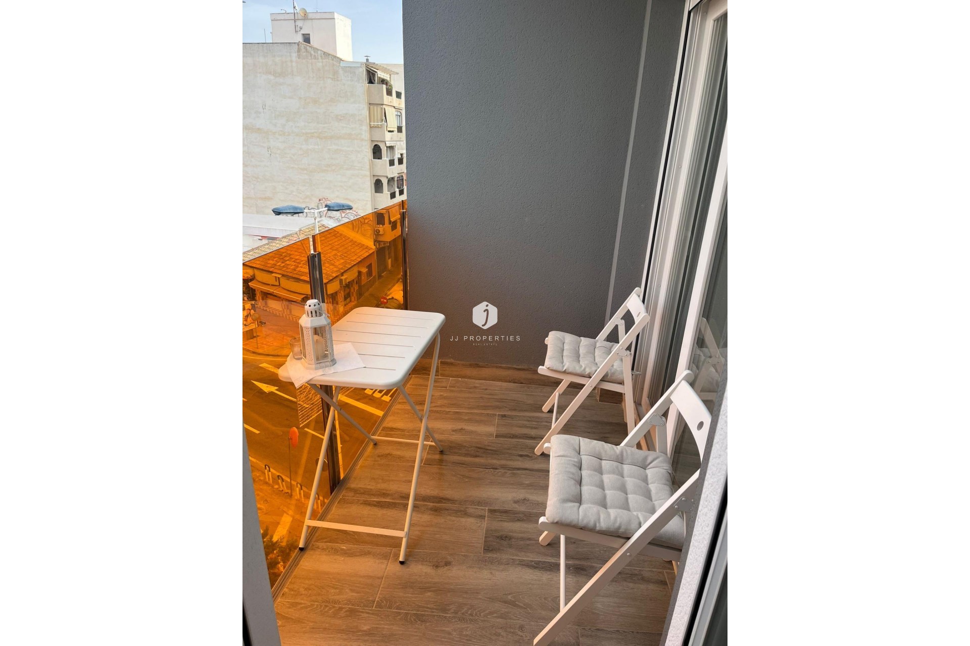 Aus zweiter Hand - Wohnung -
Torrevieja - Centro