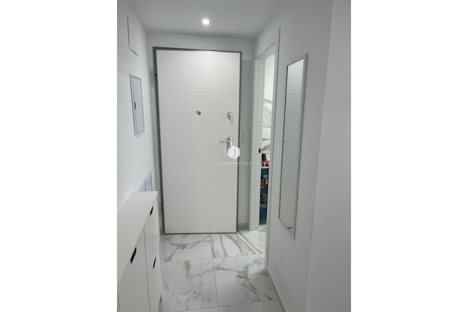 Aus zweiter Hand - Wohnung -
Torrevieja - Centro