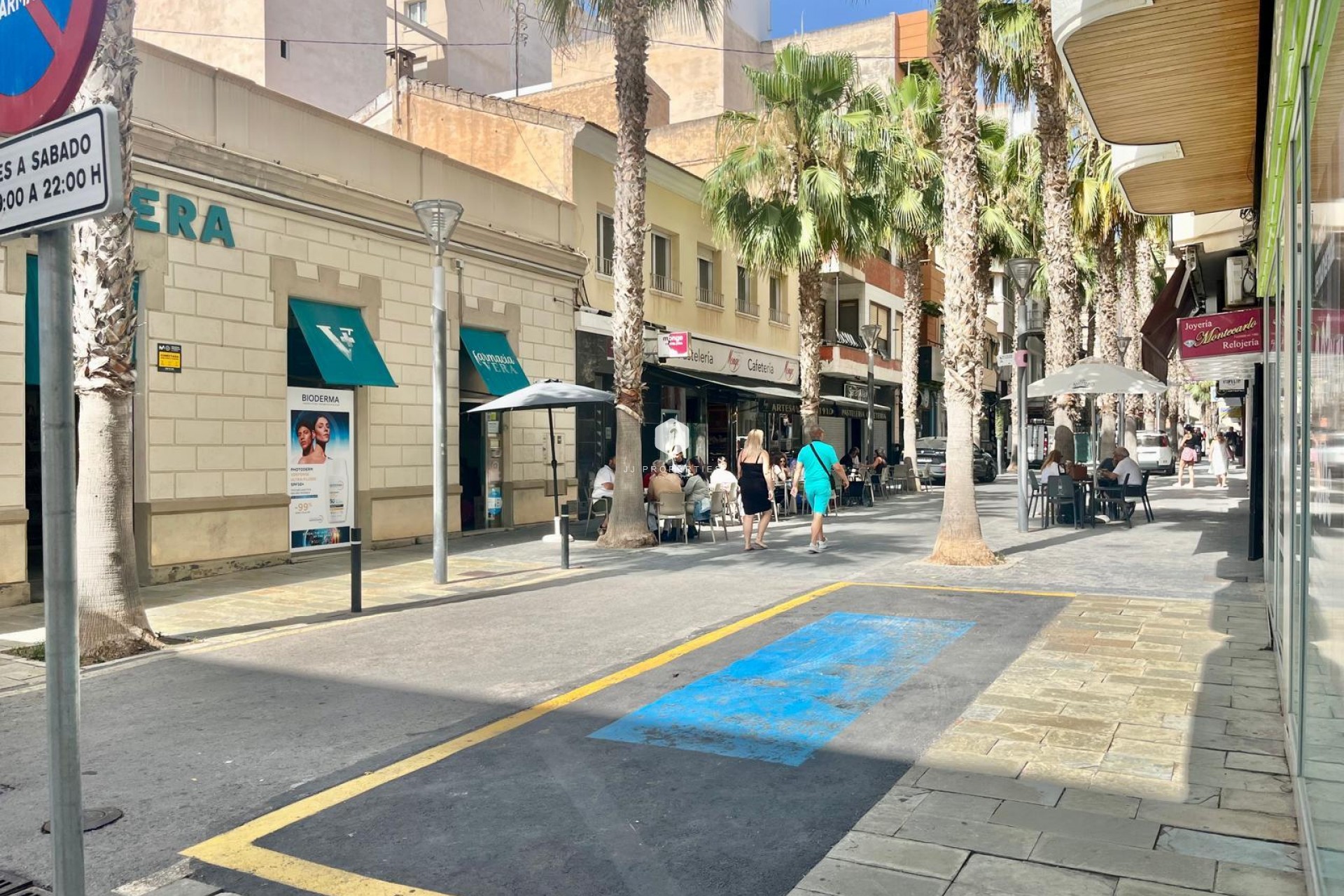 Aus zweiter Hand - Wohnung -
Torrevieja - Centro