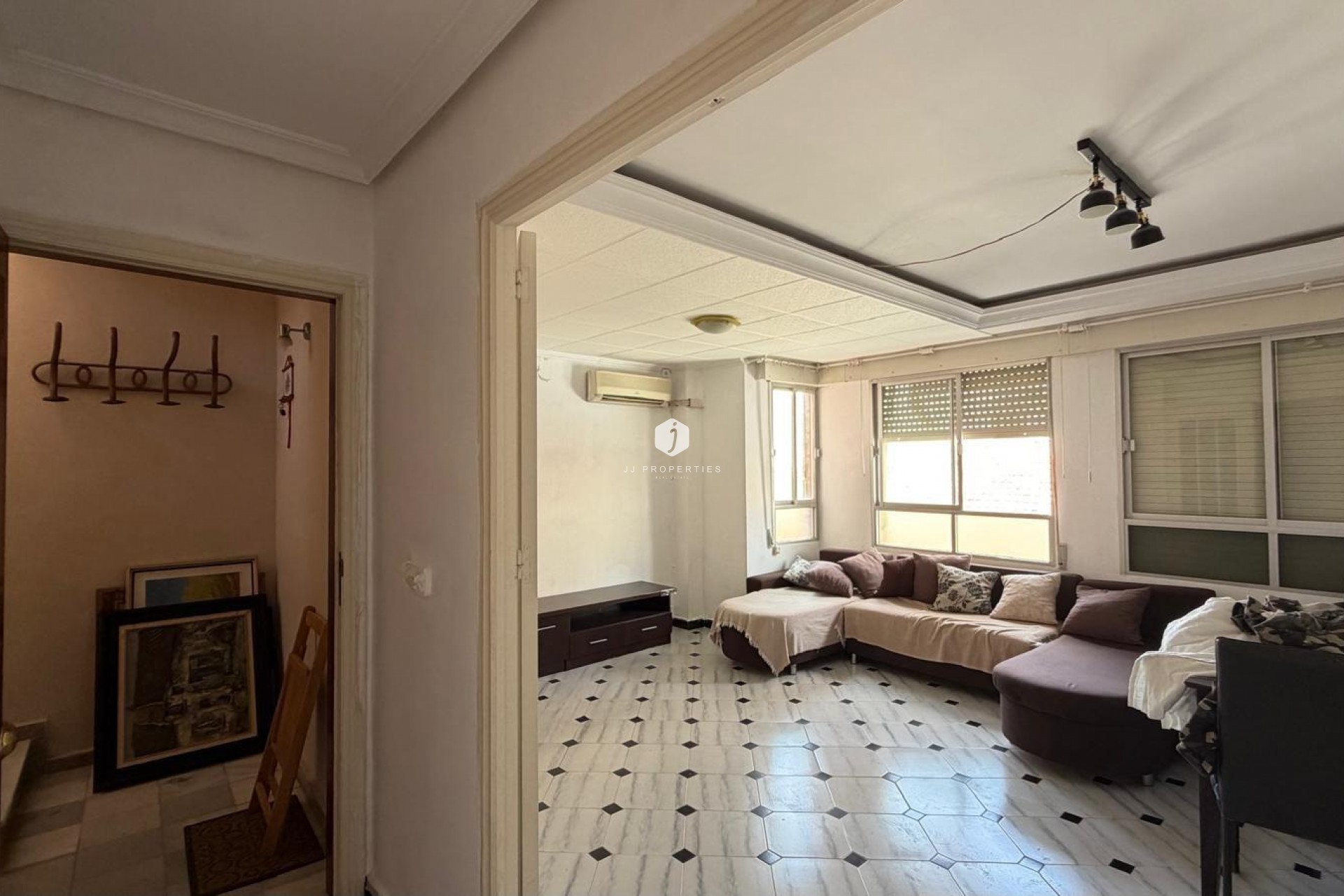 Aus zweiter Hand - Wohnung -
Torrevieja - Centro