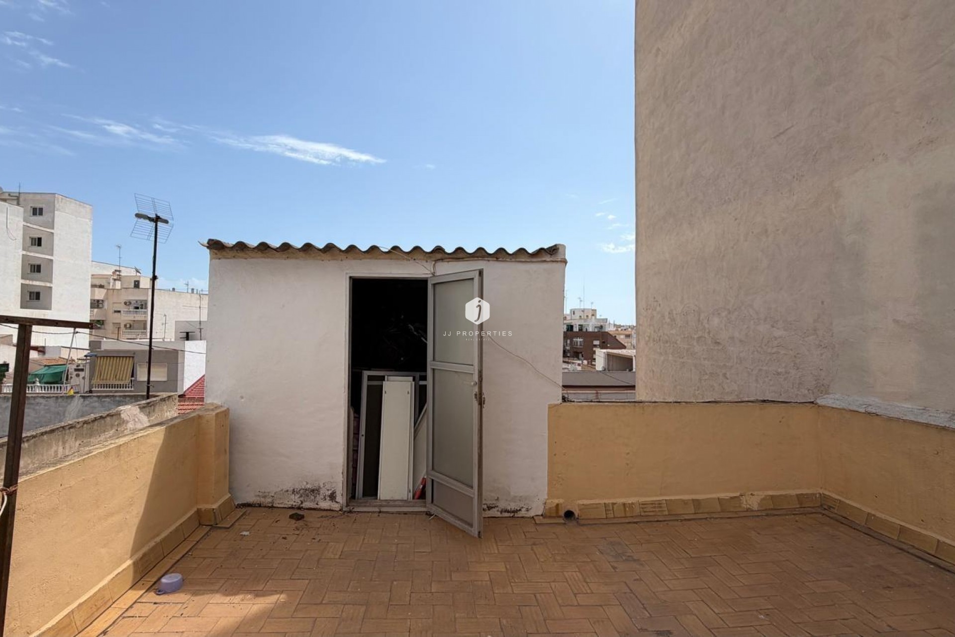 Aus zweiter Hand - Wohnung -
Torrevieja - Centro