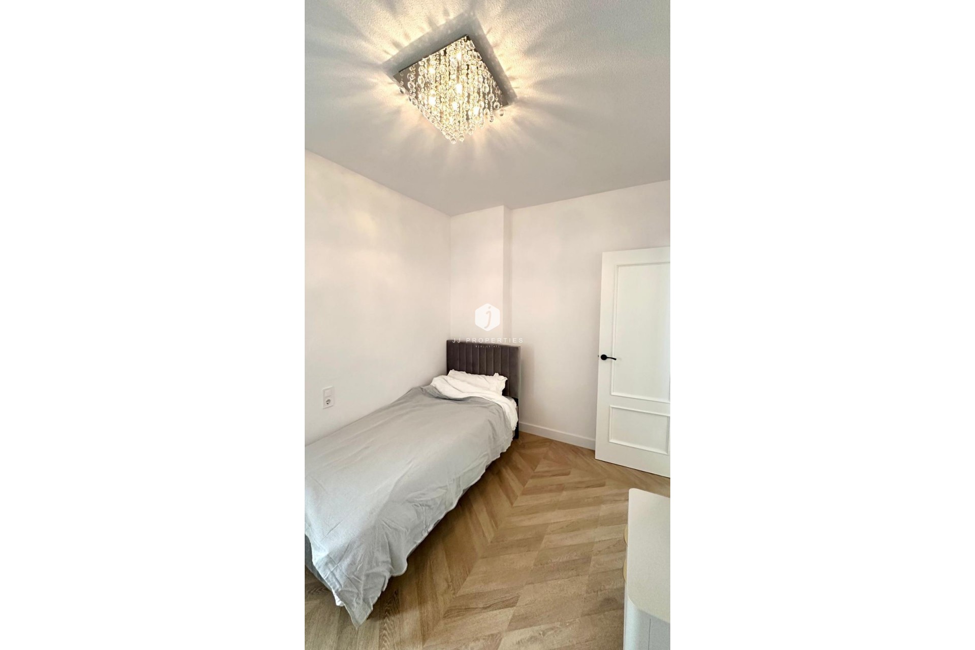 Aus zweiter Hand - Wohnung -
Torrevieja - Centro