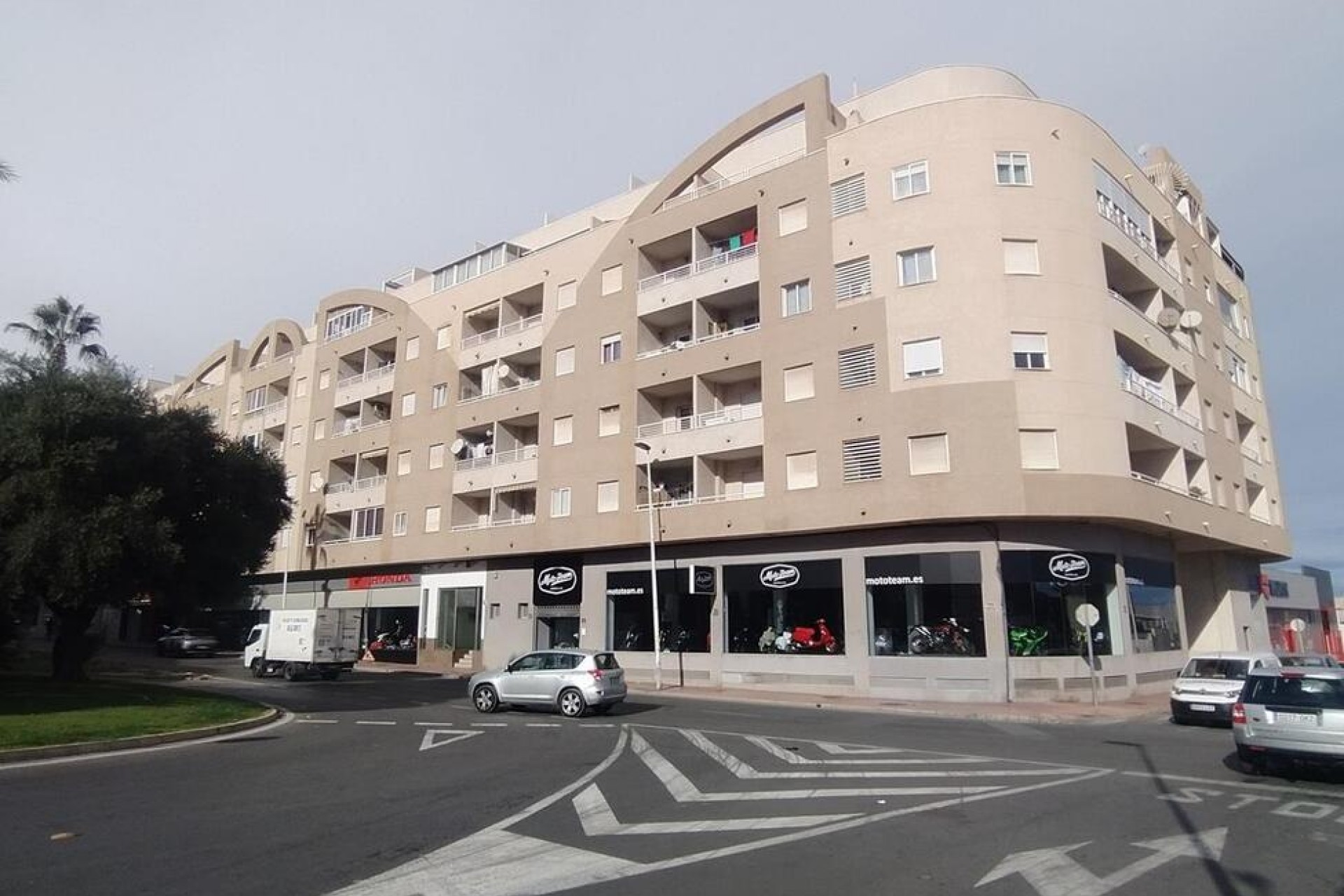 Aus zweiter Hand - Wohnung -
Torrevieja - CORTES VALENCIANAS