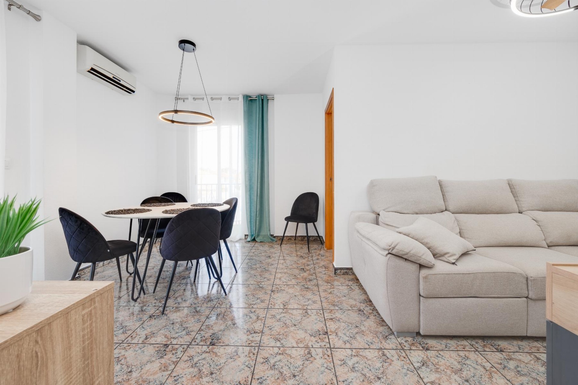 Aus zweiter Hand - Wohnung -
Torrevieja - Costa Blanca