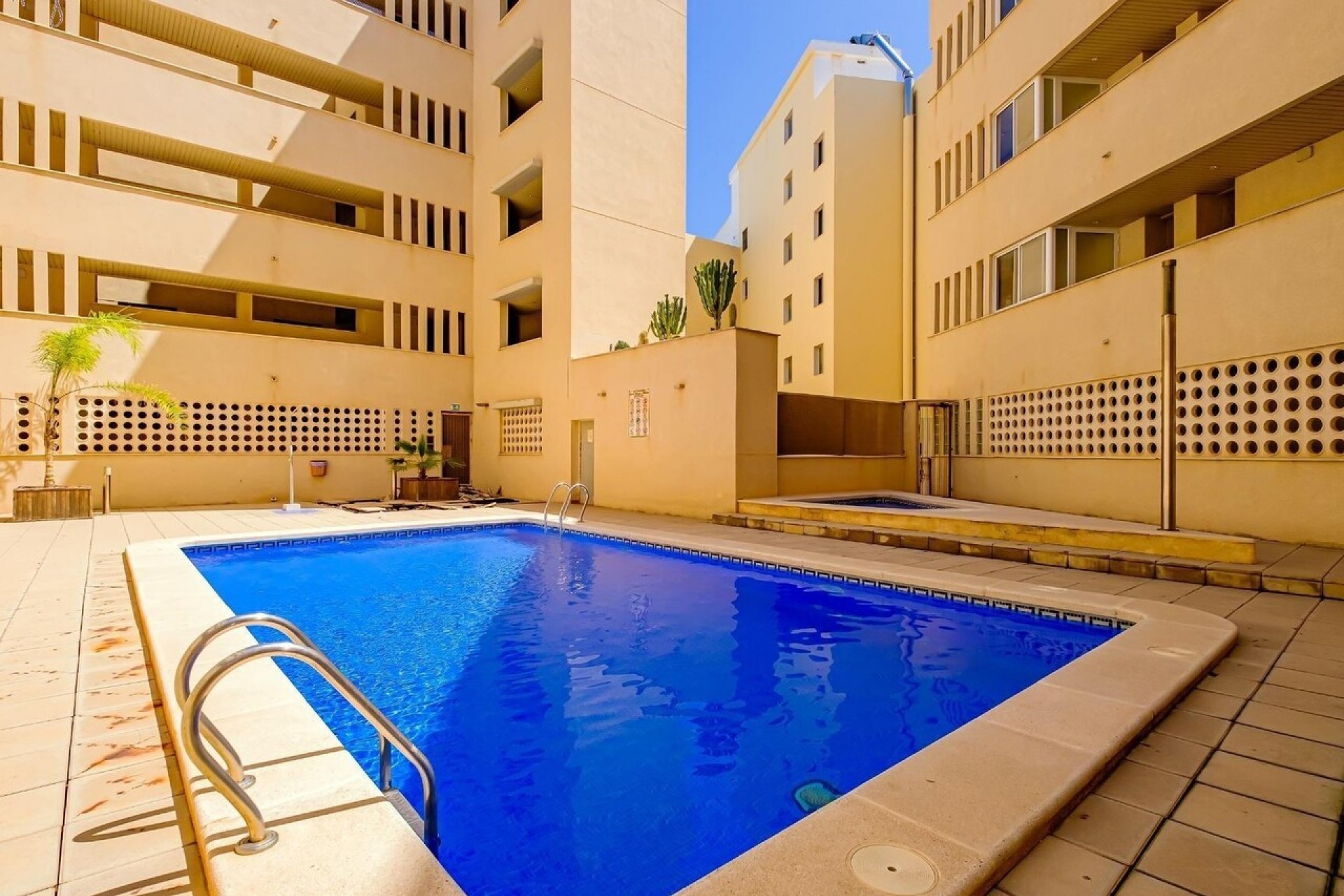 Aus zweiter Hand - Wohnung -
Torrevieja - Costa Blanca