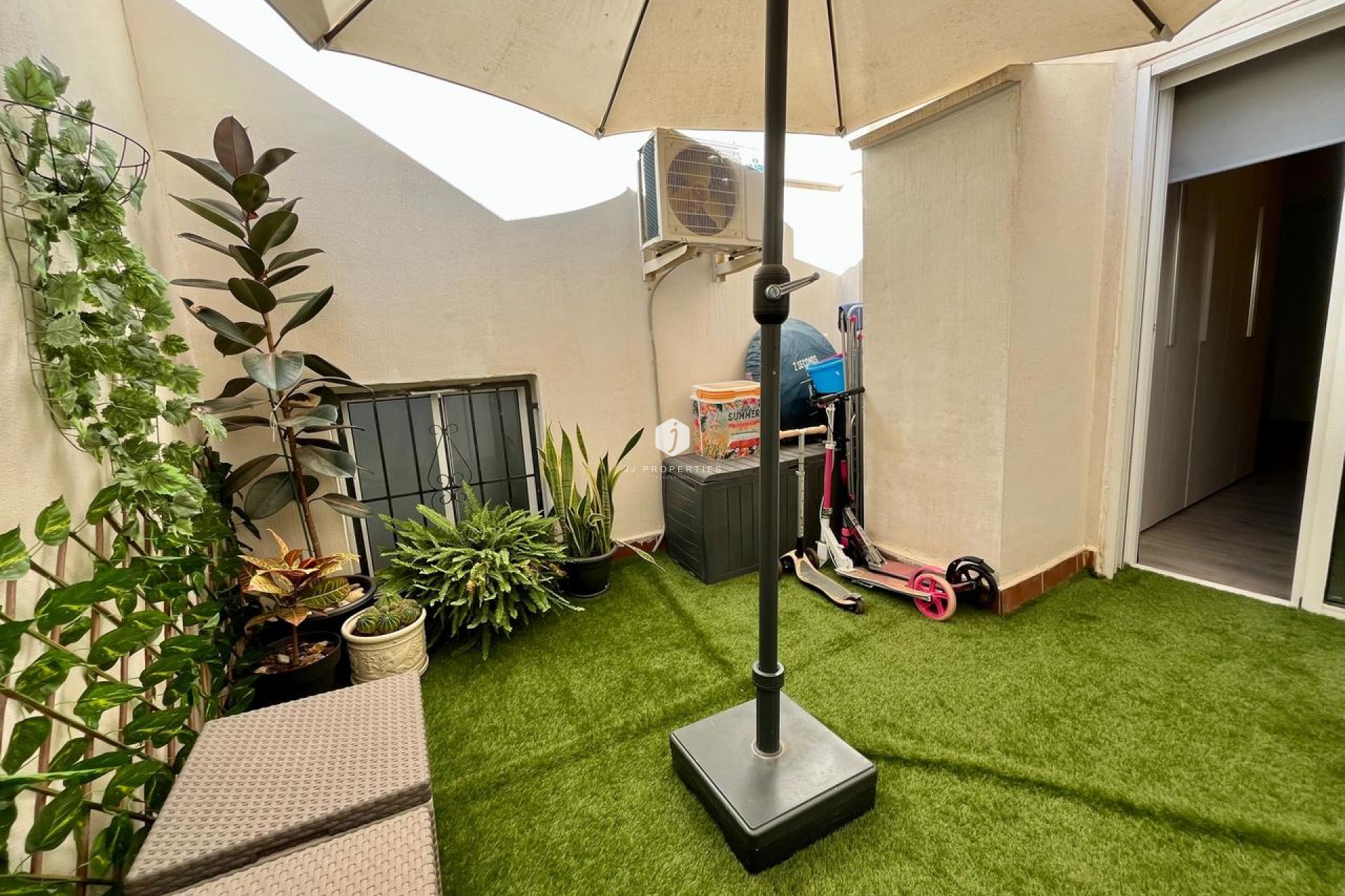 Aus zweiter Hand - Wohnung -
Torrevieja - Costa Blanca