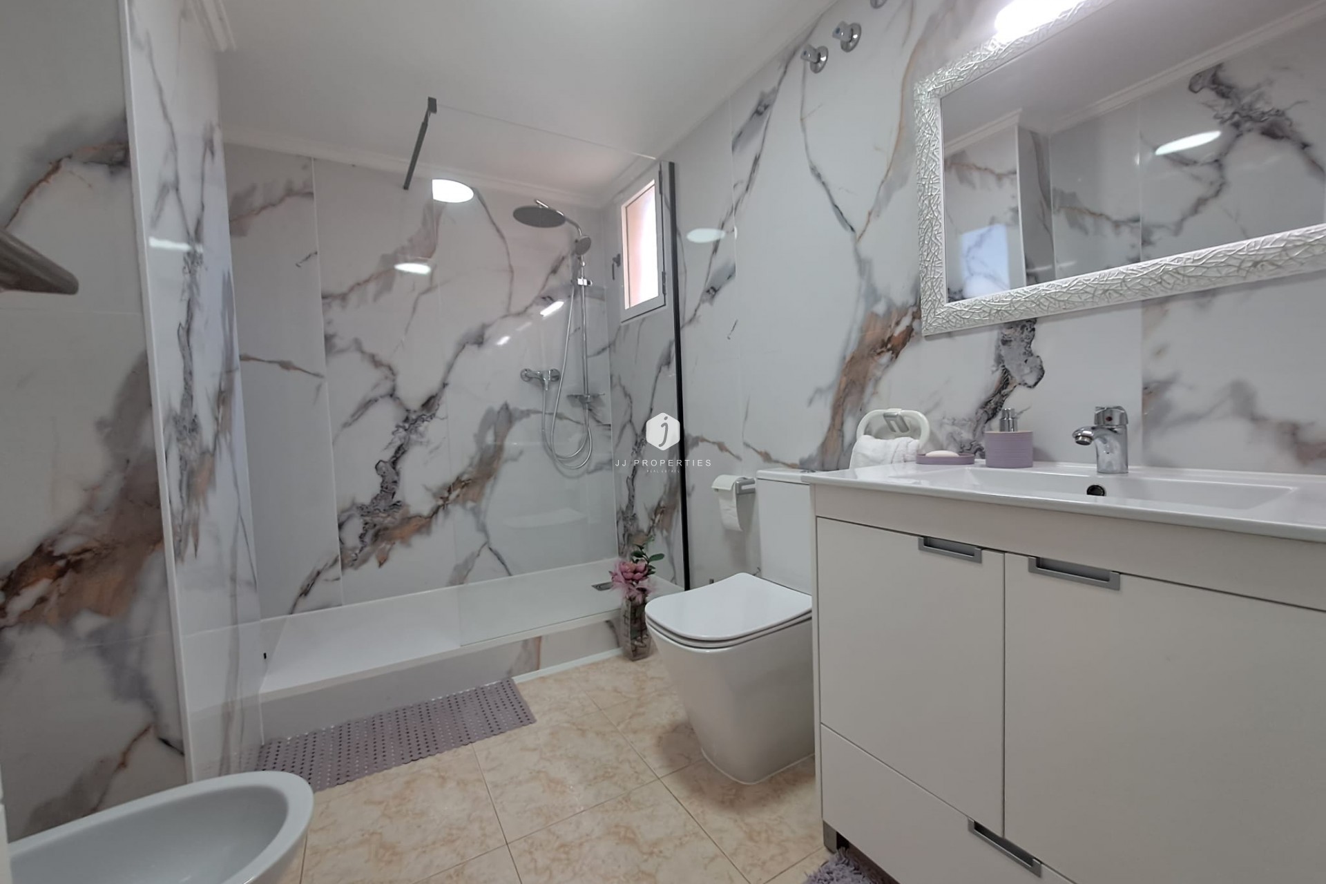 Aus zweiter Hand - Wohnung -
Torrevieja - Costa Blanca