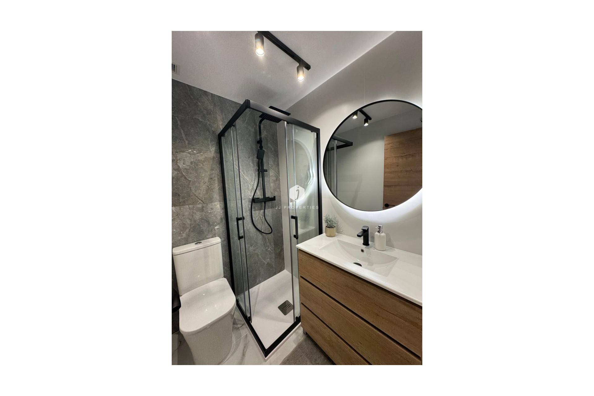 Aus zweiter Hand - Wohnung -
Torrevieja - Costa Blanca