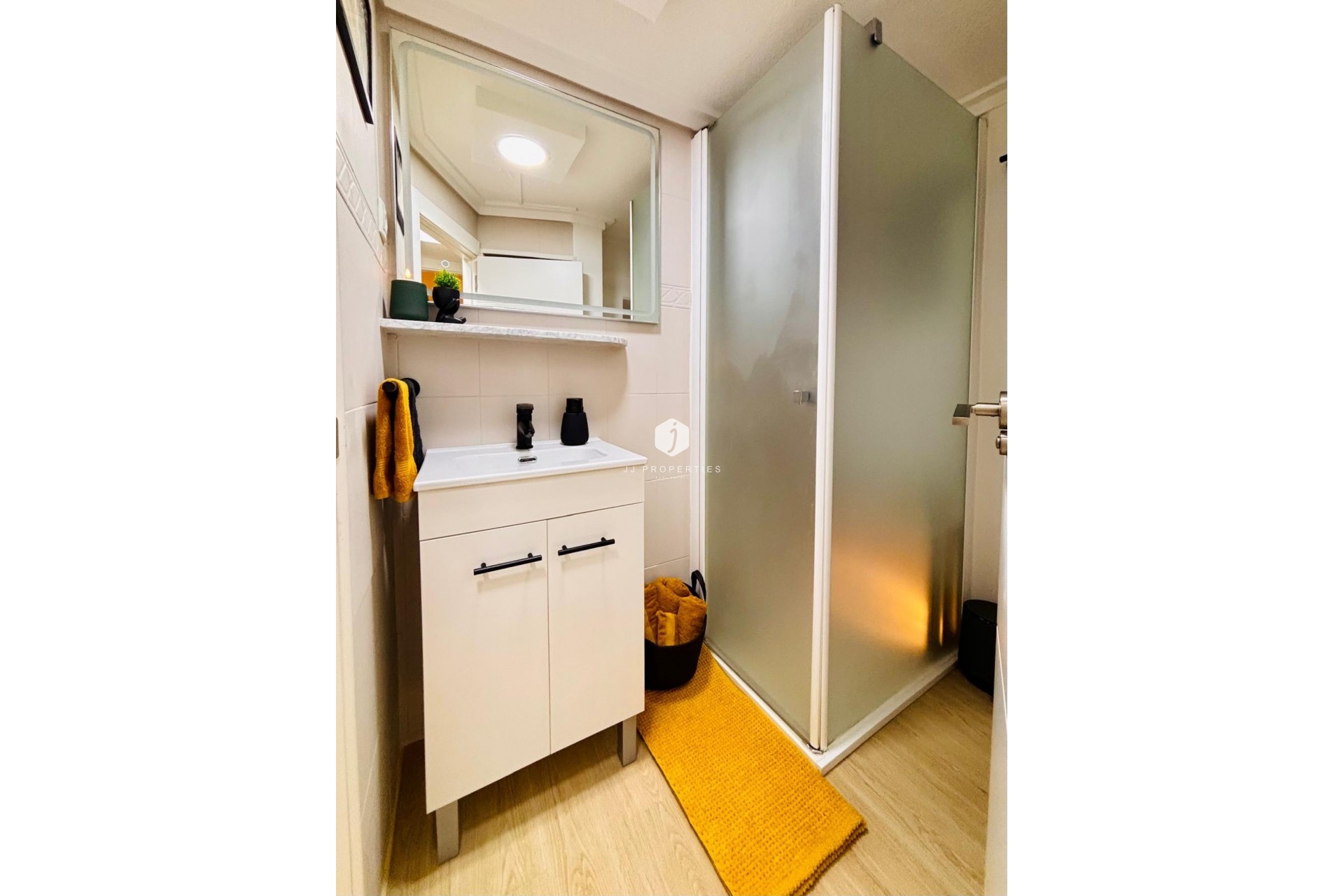 Aus zweiter Hand - Wohnung -
Torrevieja - Costa Blanca