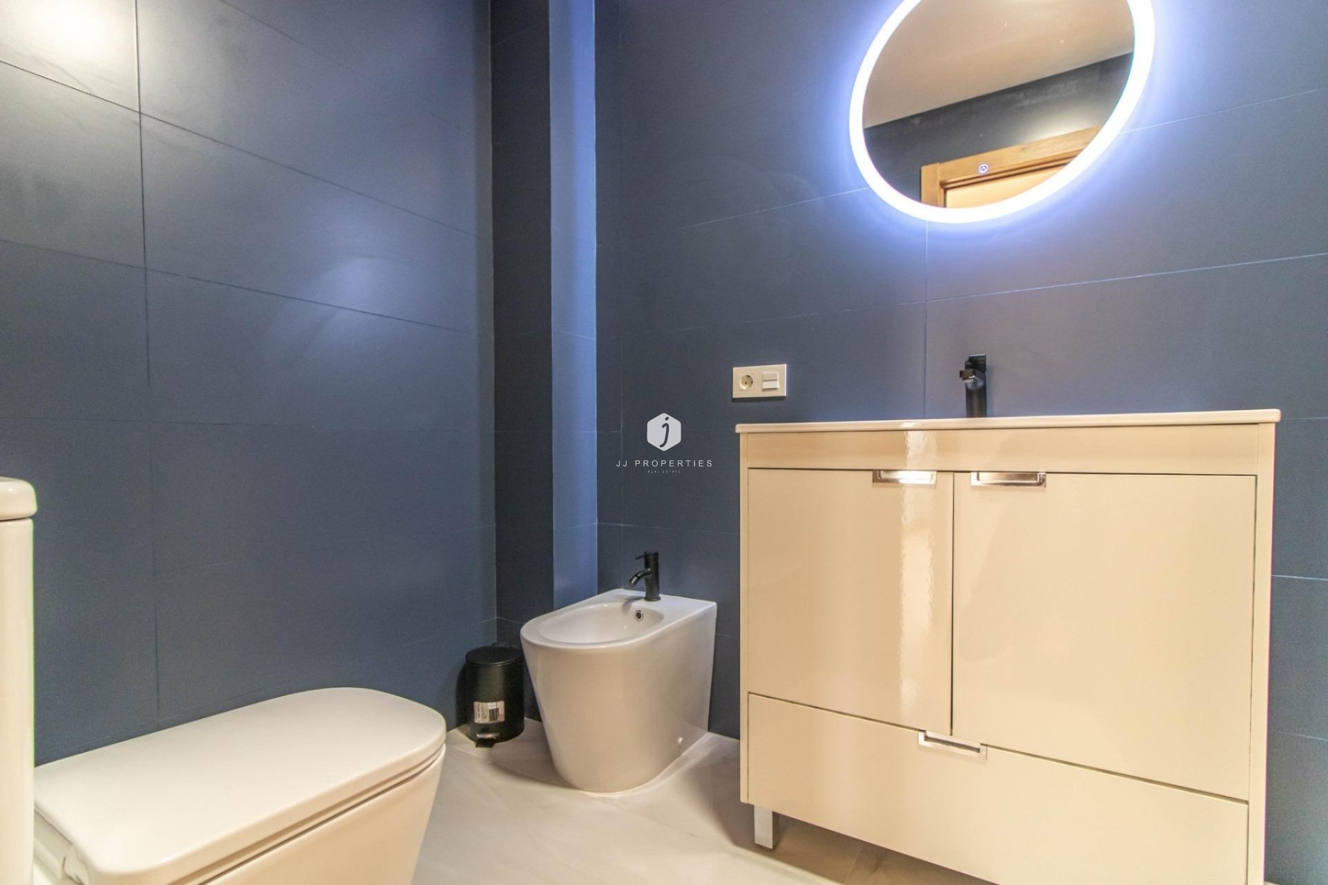 Aus zweiter Hand - Wohnung -
Torrevieja - Costa Blanca