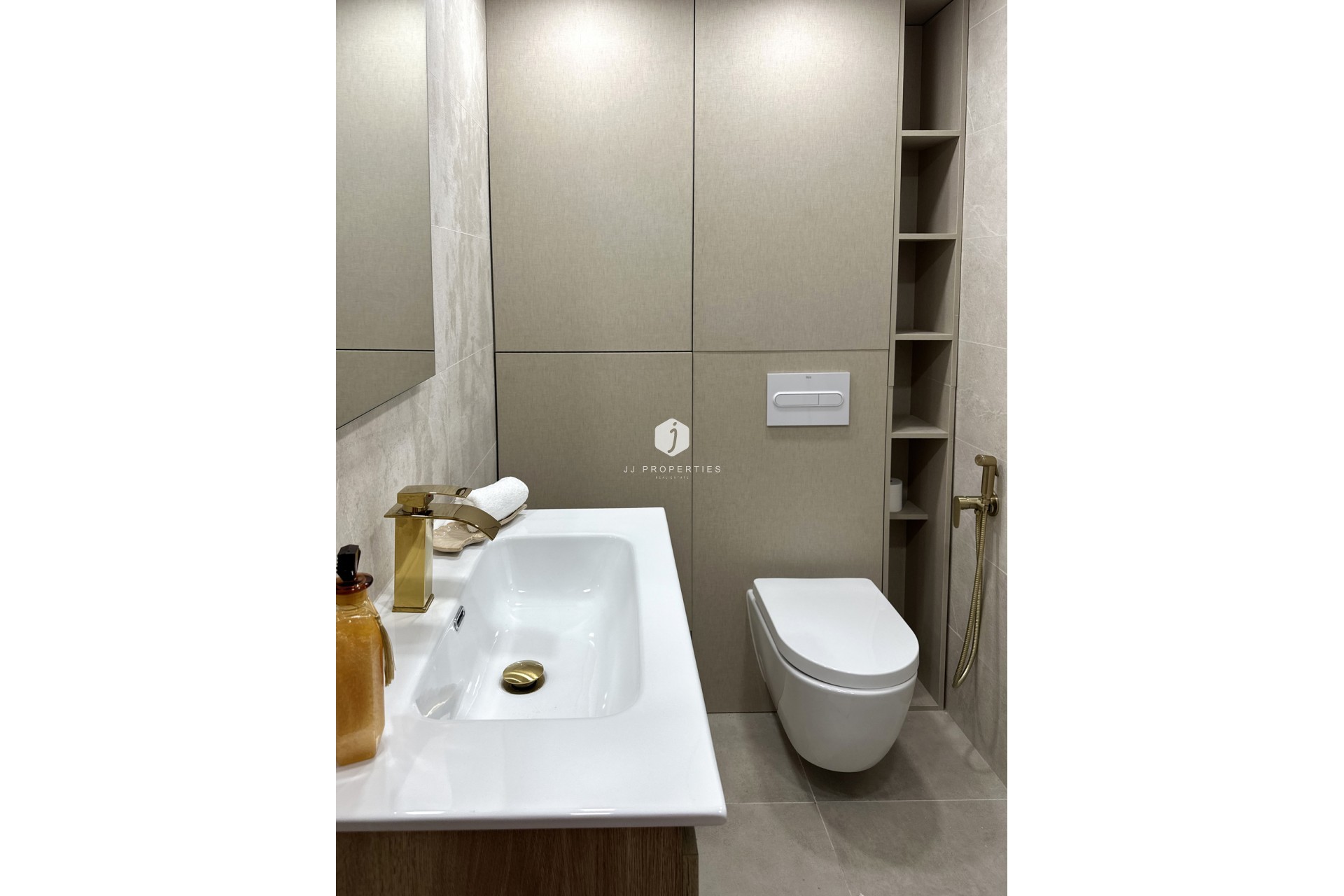 Aus zweiter Hand - Wohnung -
Torrevieja - Costa Blanca