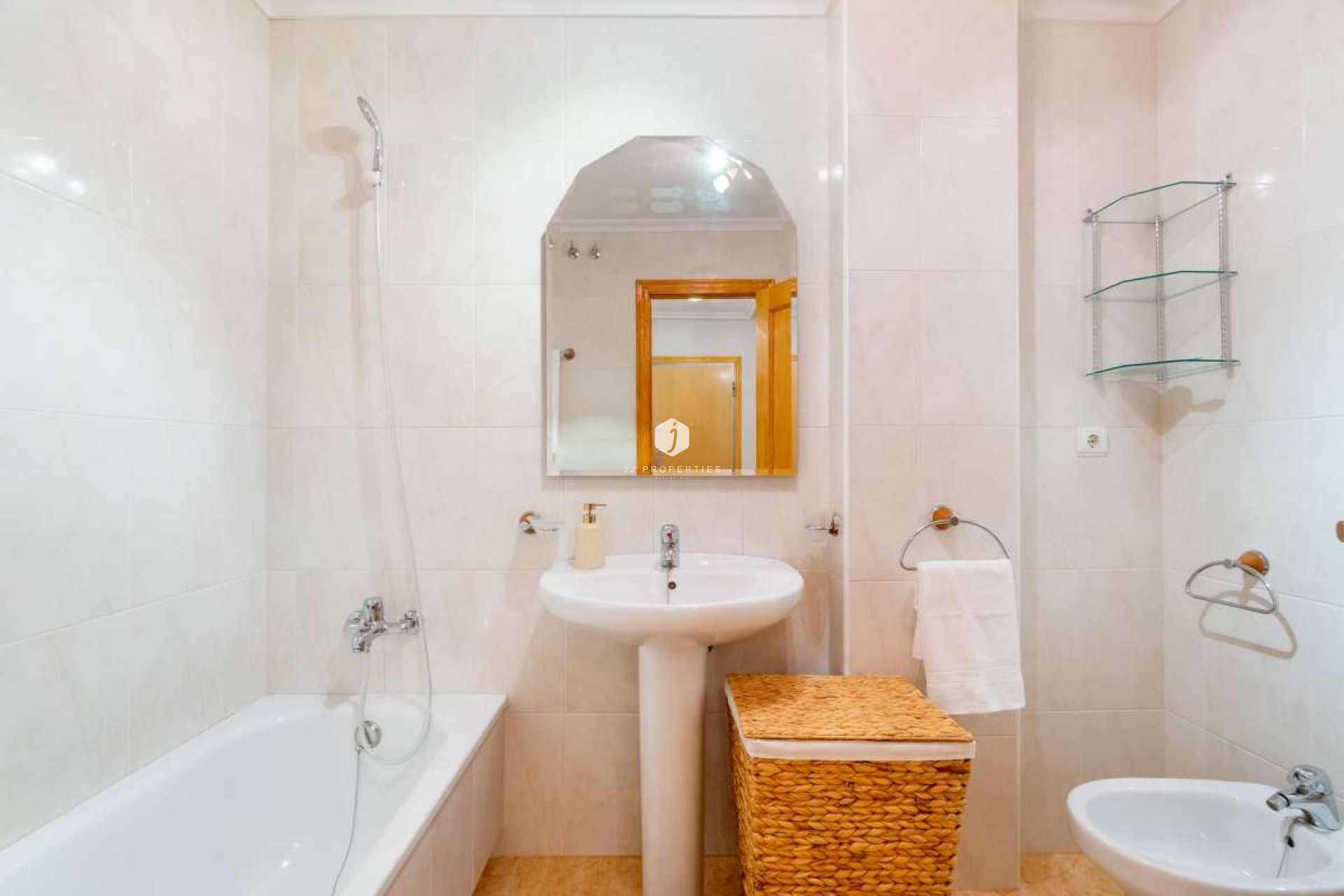 Aus zweiter Hand - Wohnung -
Torrevieja - Costa Blanca