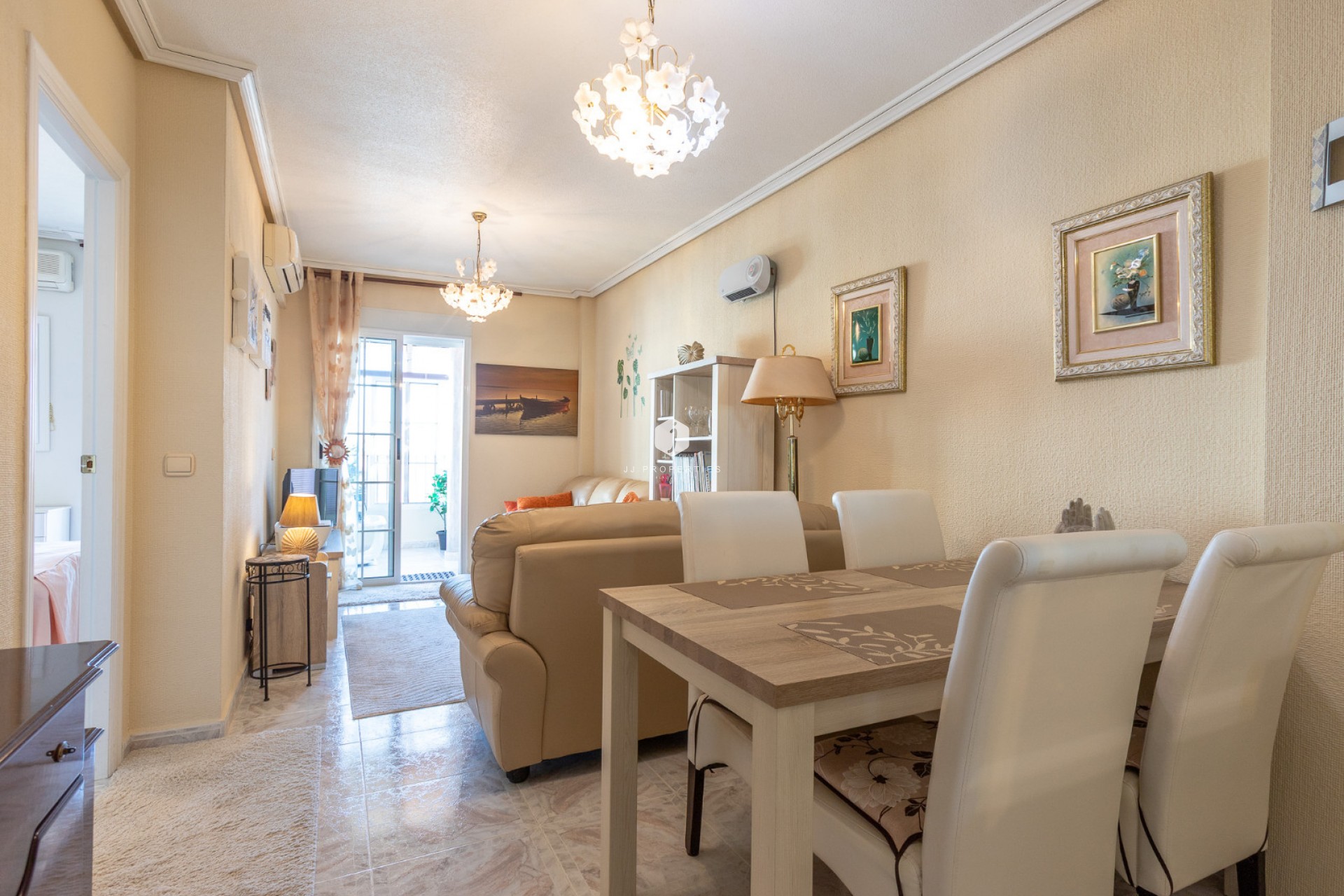 Aus zweiter Hand - Wohnung -
Torrevieja - Costa Blanca