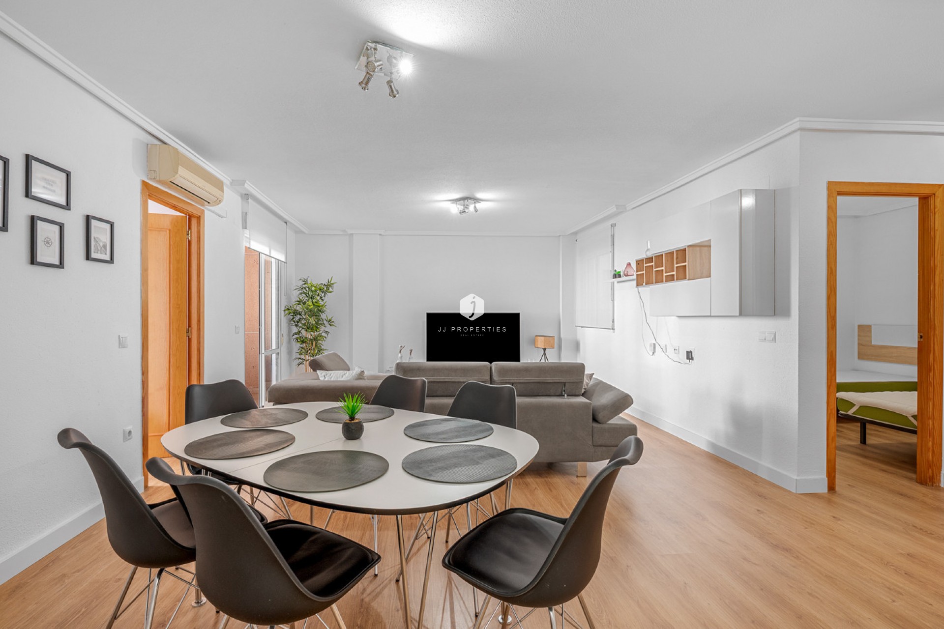 Aus zweiter Hand - Wohnung -
Torrevieja - Costa Blanca