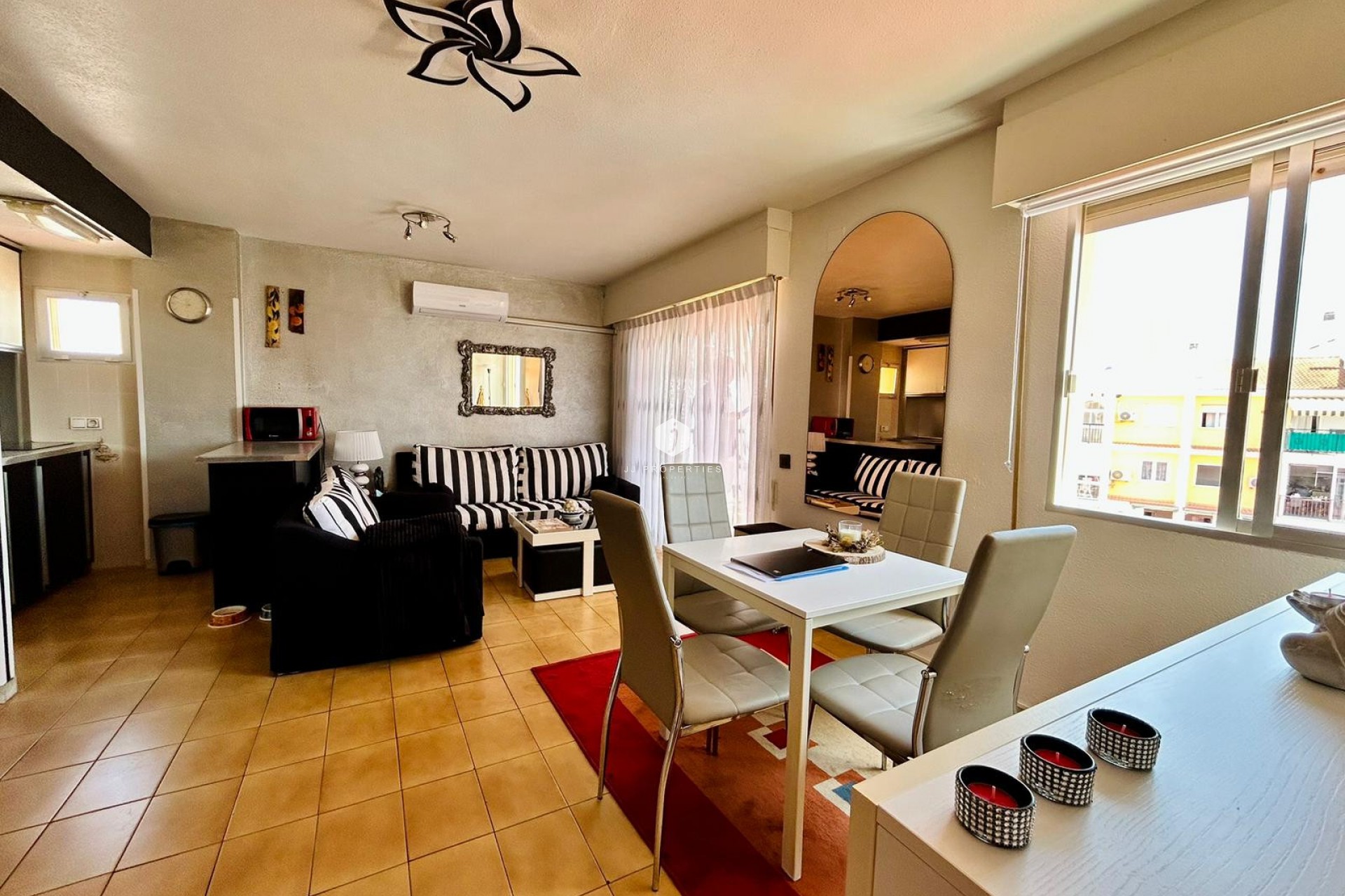 Aus zweiter Hand - Wohnung -
Torrevieja - Costa Blanca