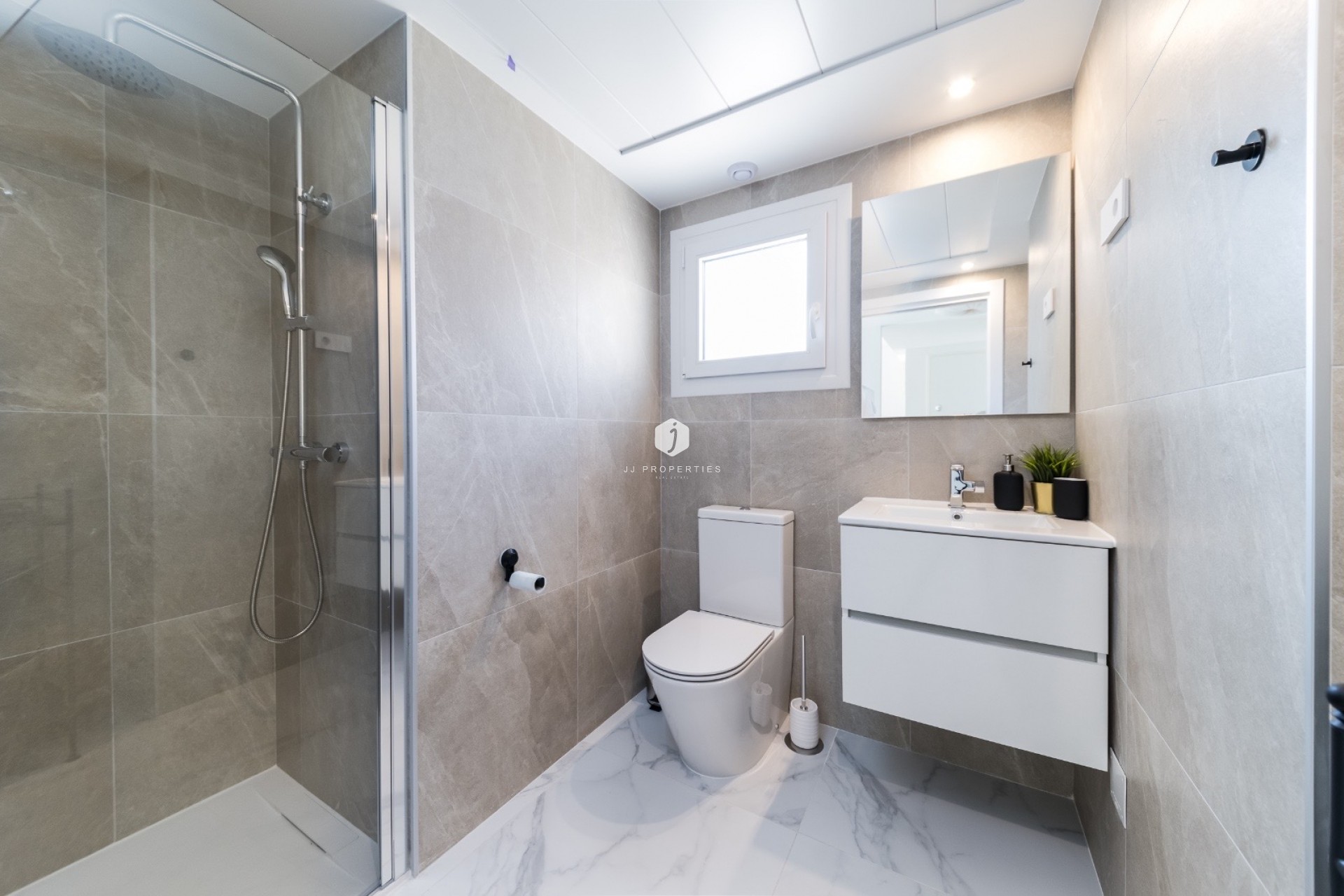 Aus zweiter Hand - Wohnung -
Torrevieja - Costa Blanca