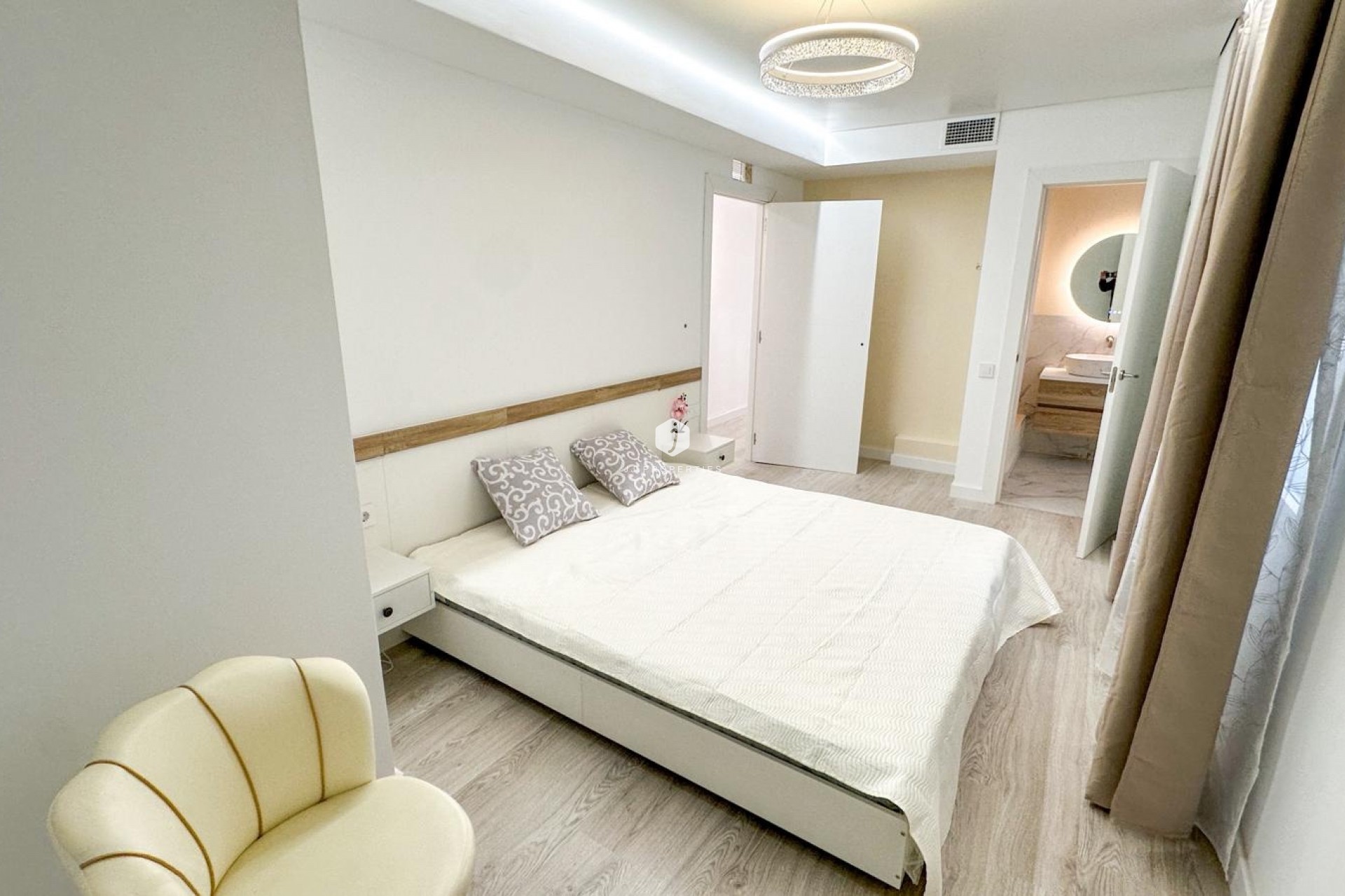Aus zweiter Hand - Wohnung -
Torrevieja - Costa Blanca