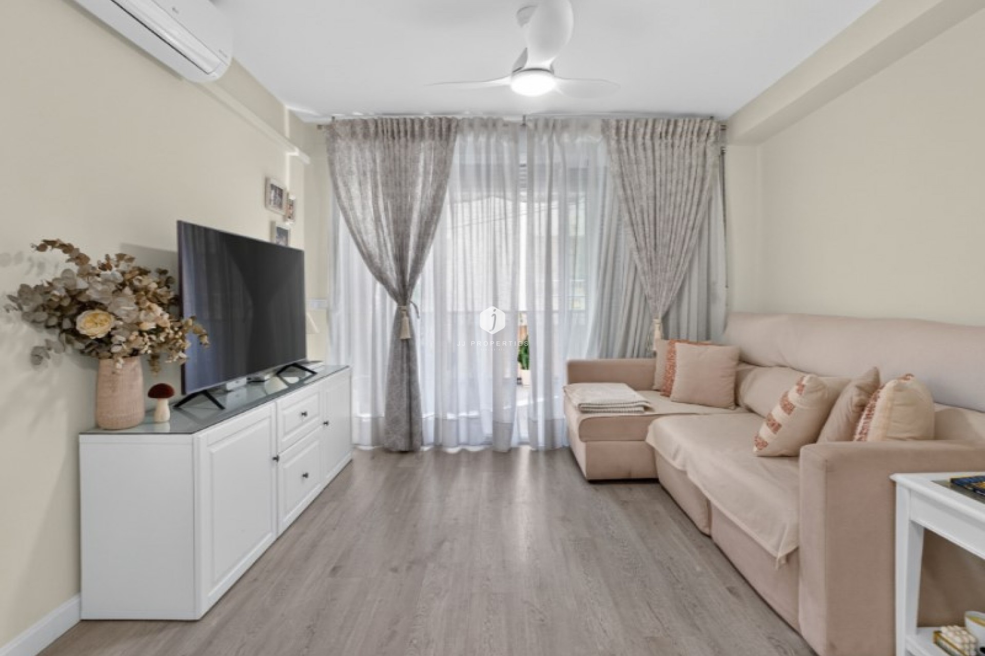 Aus zweiter Hand - Wohnung -
Torrevieja - Costa Blanca
