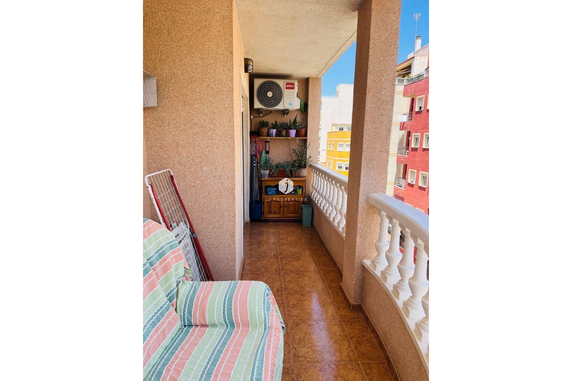 Aus zweiter Hand - Wohnung -
Torrevieja - El molino