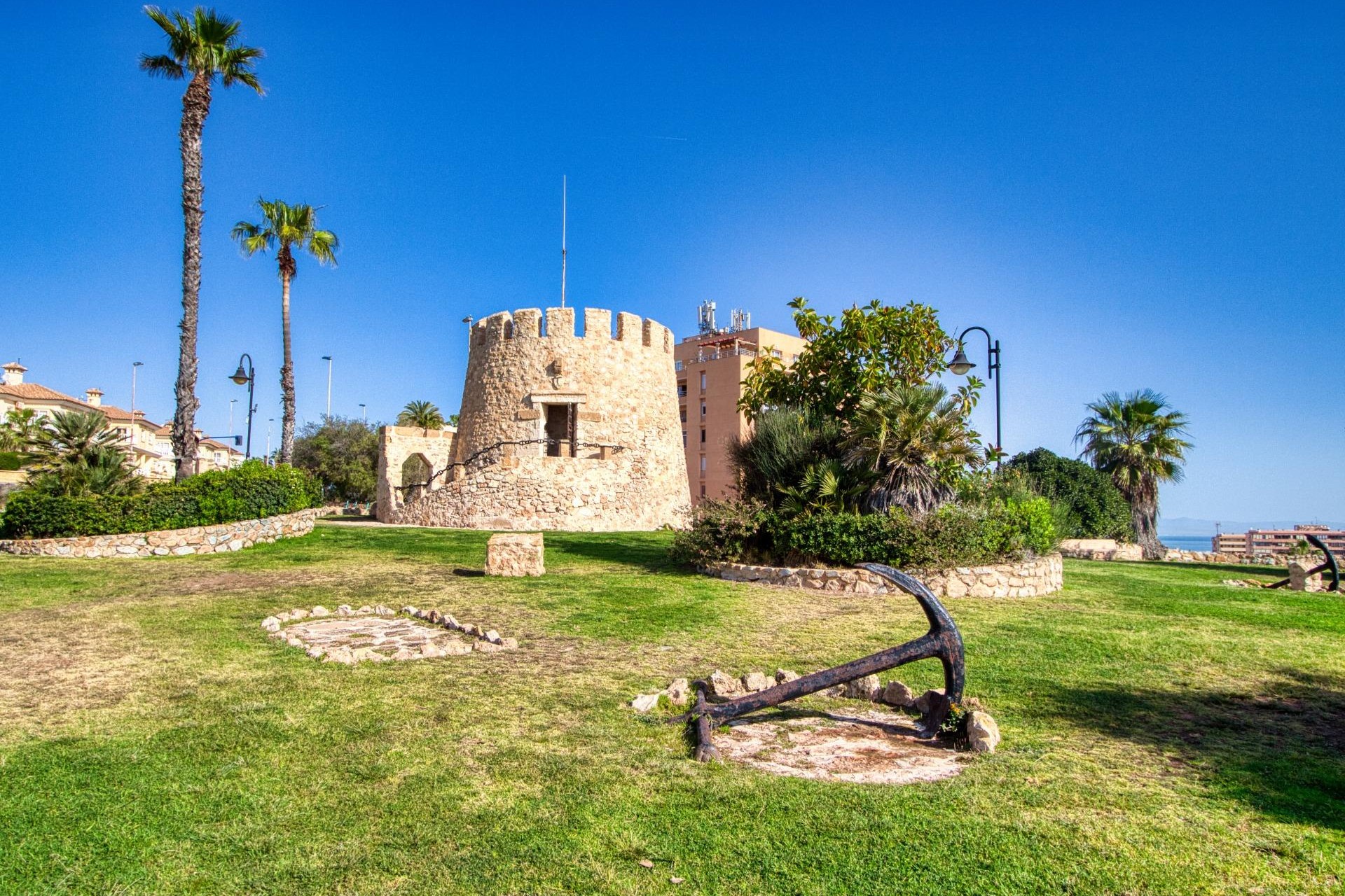 Aus zweiter Hand - Wohnung -
Torrevieja - Estacion de autobuses