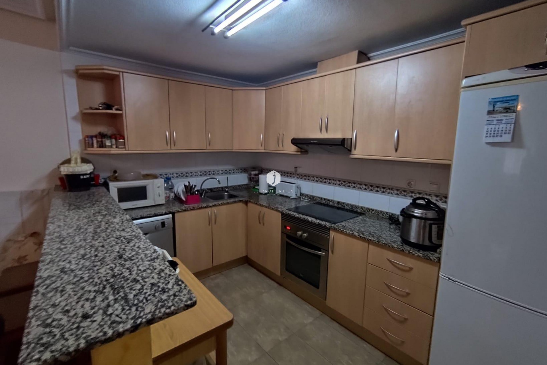 Aus zweiter Hand - Wohnung -
Torrevieja - Estacion de autobuses