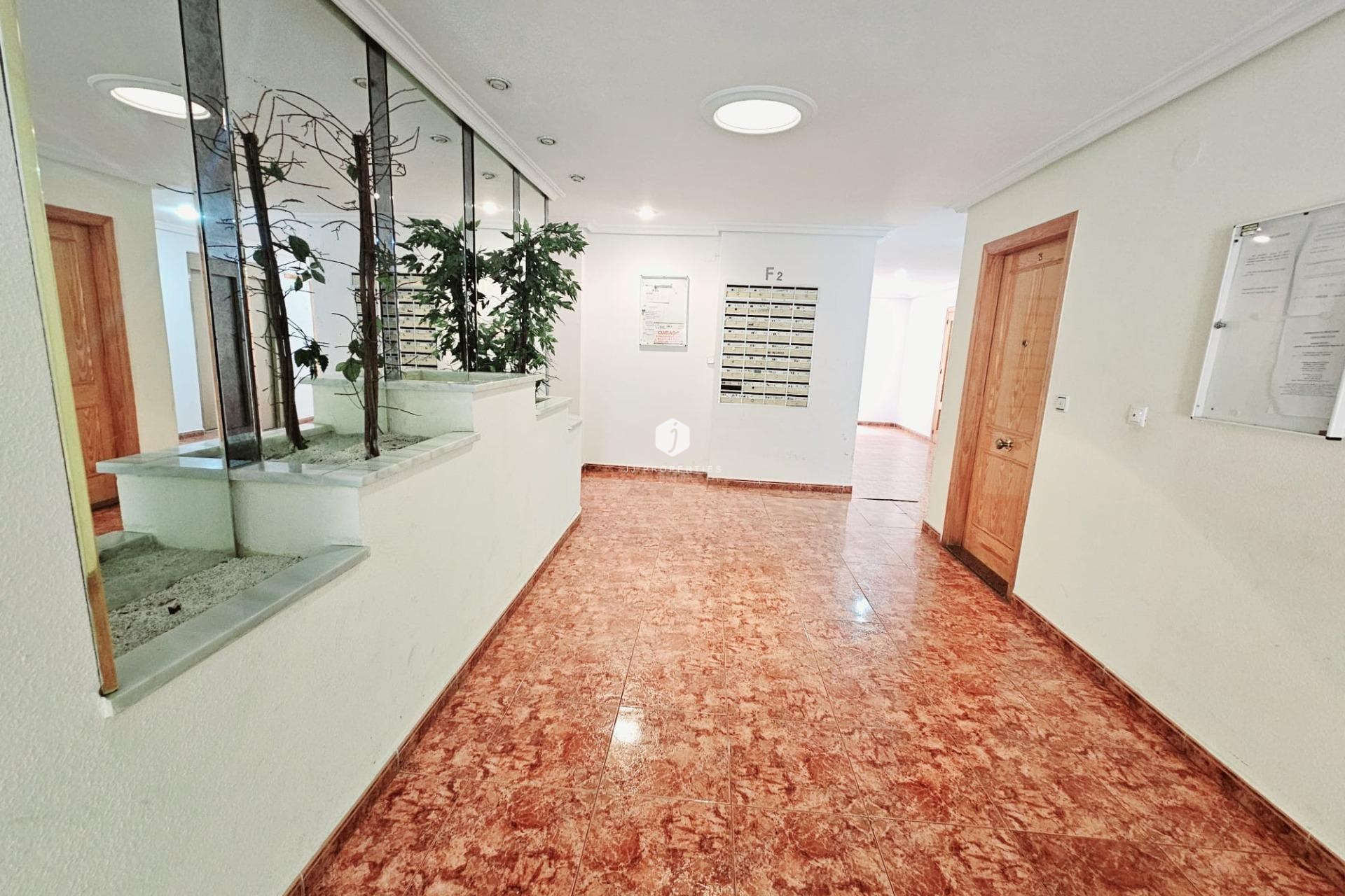 Aus zweiter Hand - Wohnung -
Torrevieja - Estacion de autobuses