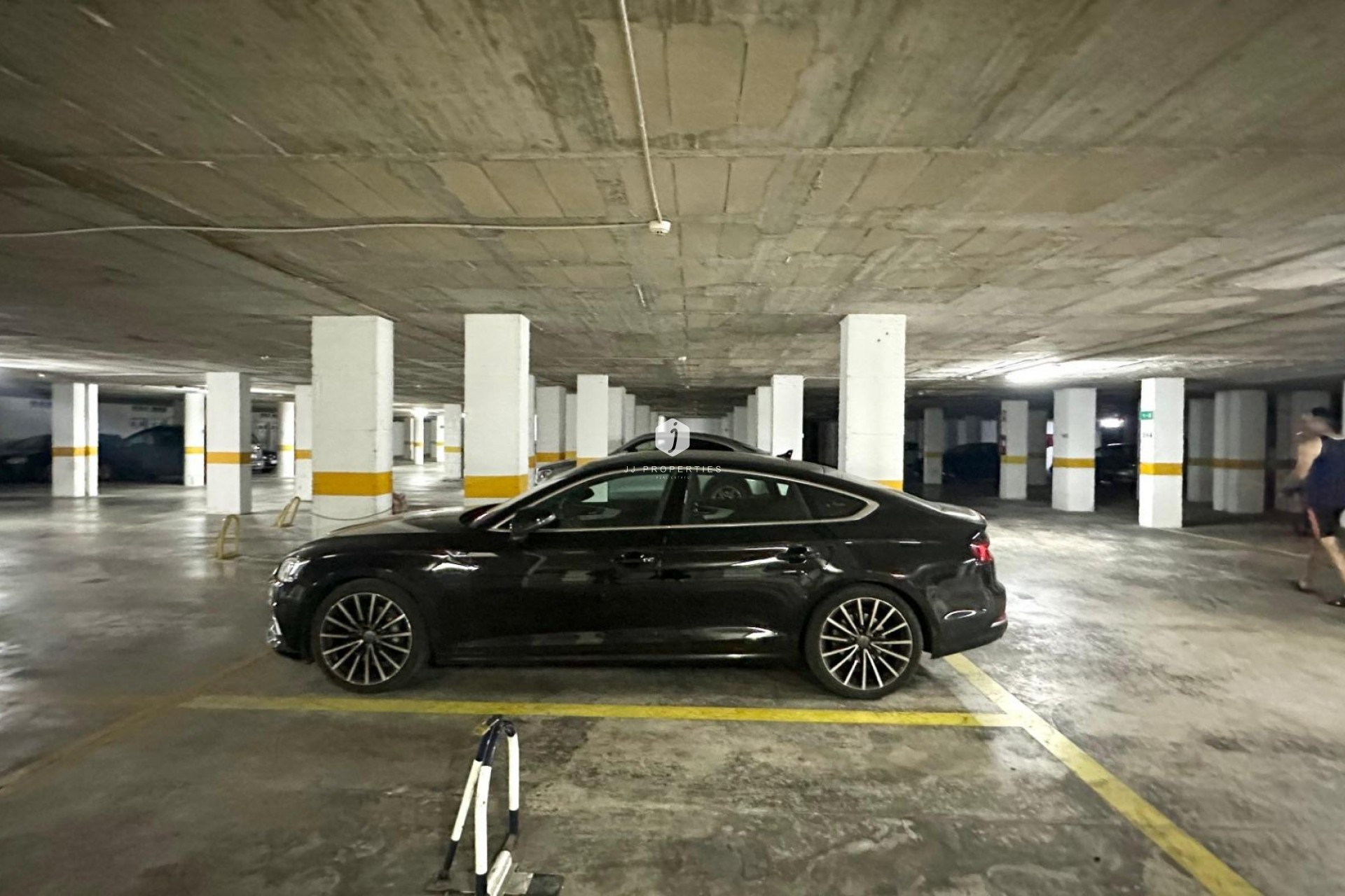 Aus zweiter Hand - Wohnung -
Torrevieja - Estacion de autobuses