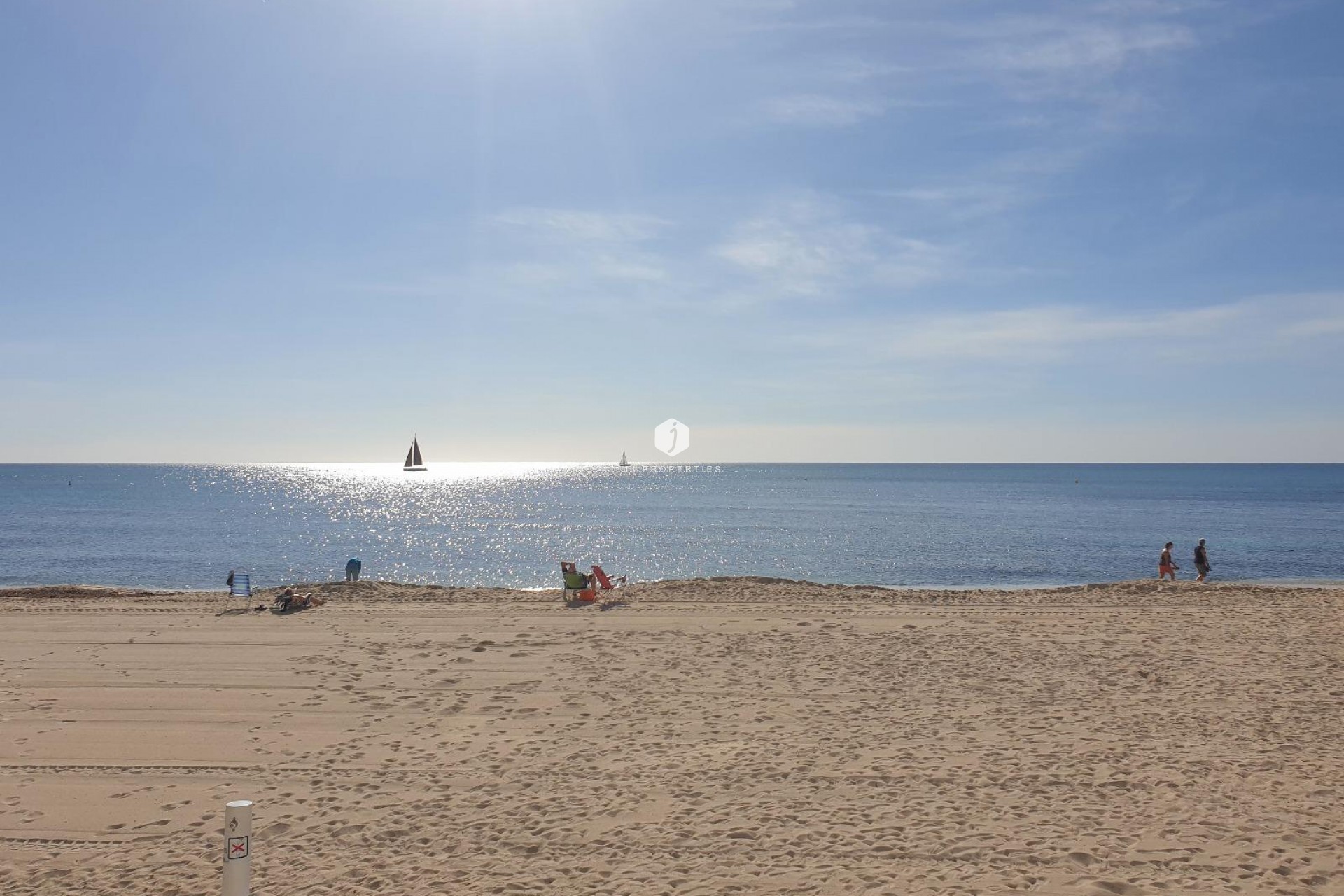 Aus zweiter Hand - Wohnung -
Torrevieja - Estacion de autobuses