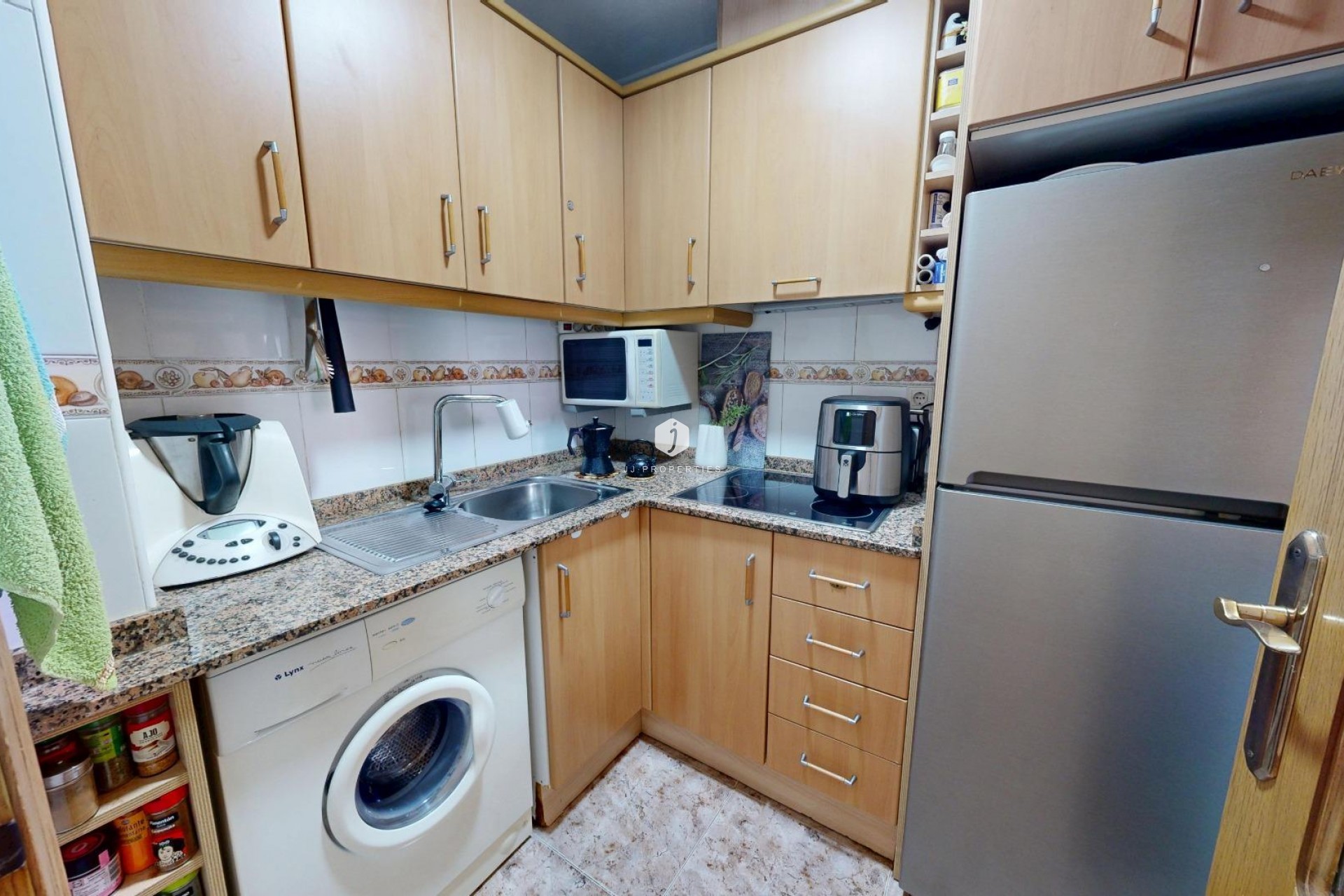 Aus zweiter Hand - Wohnung -
Torrevieja - Estacion de autobuses