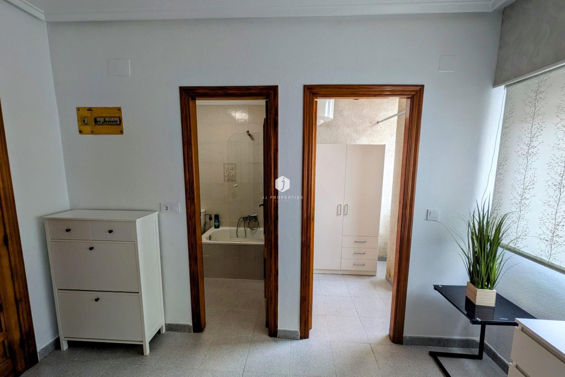 Aus zweiter Hand - Wohnung -
Torrevieja - Estacion de autobuses