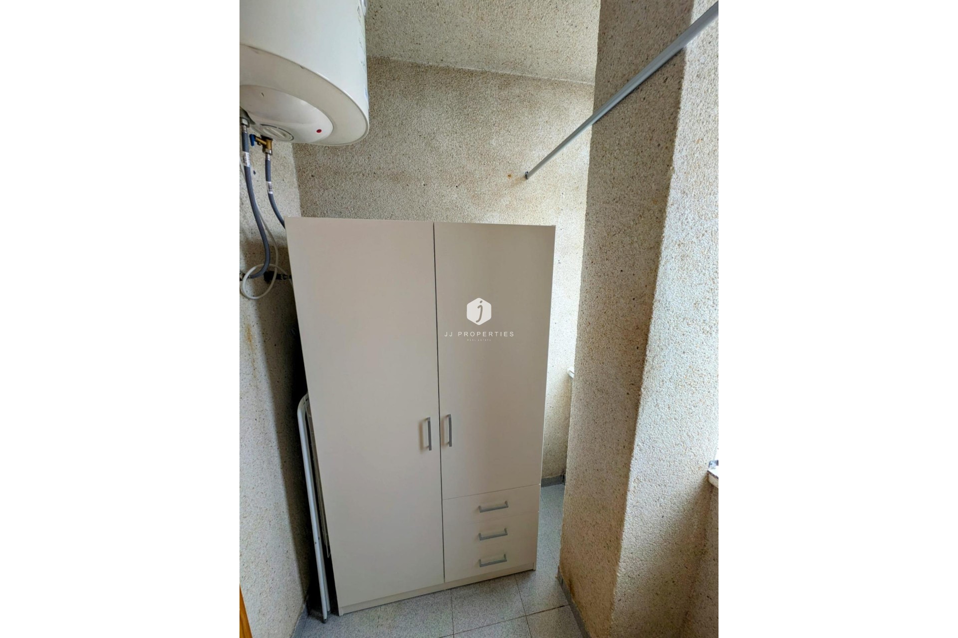 Aus zweiter Hand - Wohnung -
Torrevieja - Estacion de autobuses