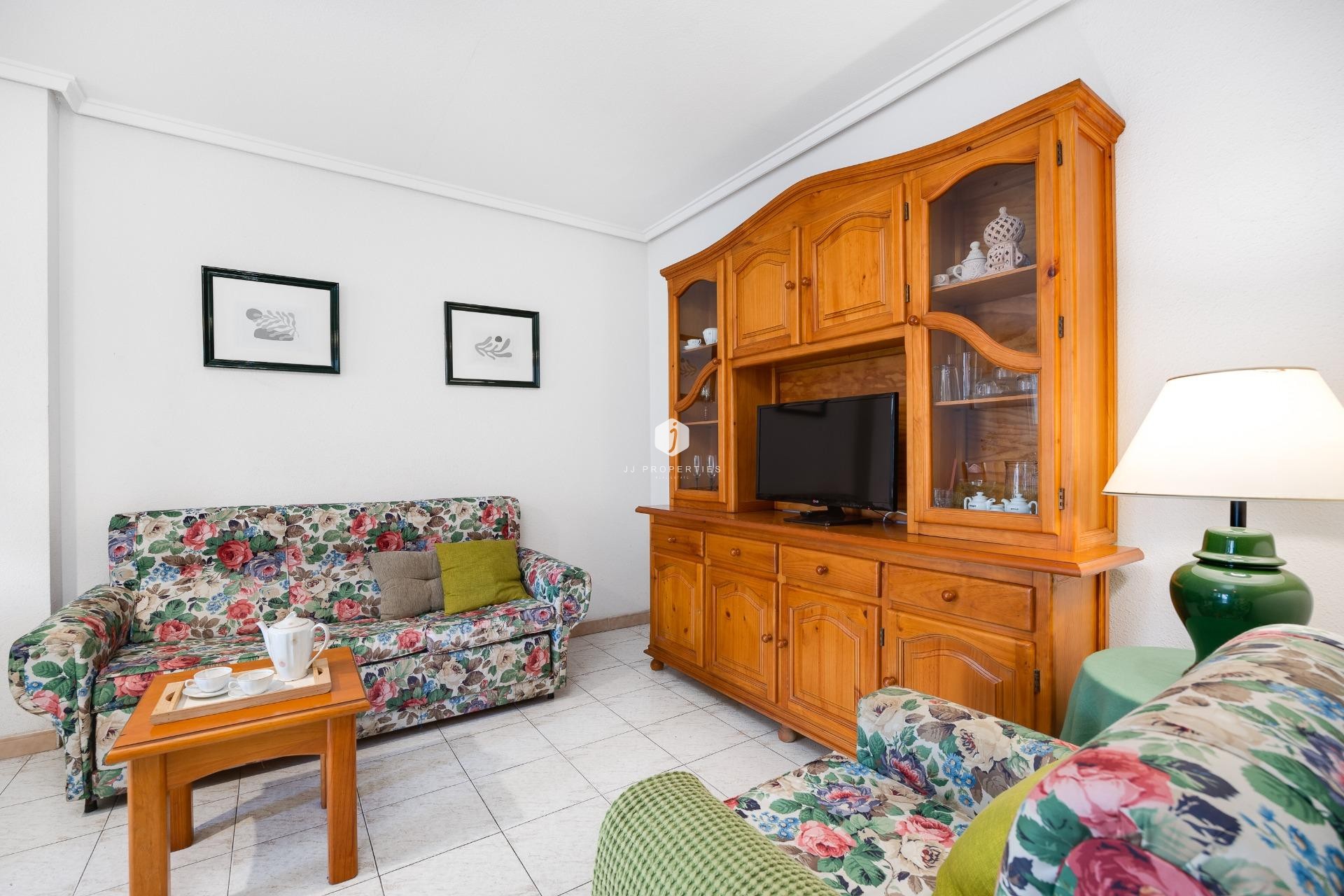 Aus zweiter Hand - Wohnung -
Torrevieja - Estacion de autobuses