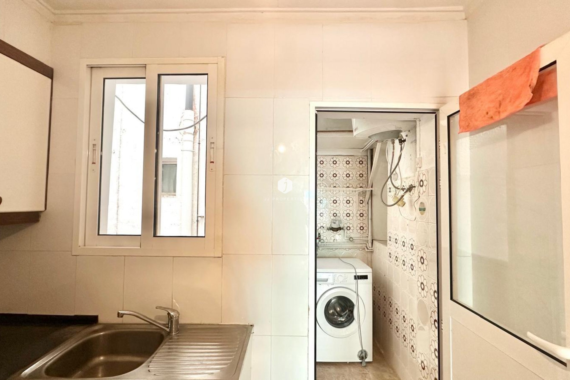 Aus zweiter Hand - Wohnung -
Torrevieja - Estacion de autobuses