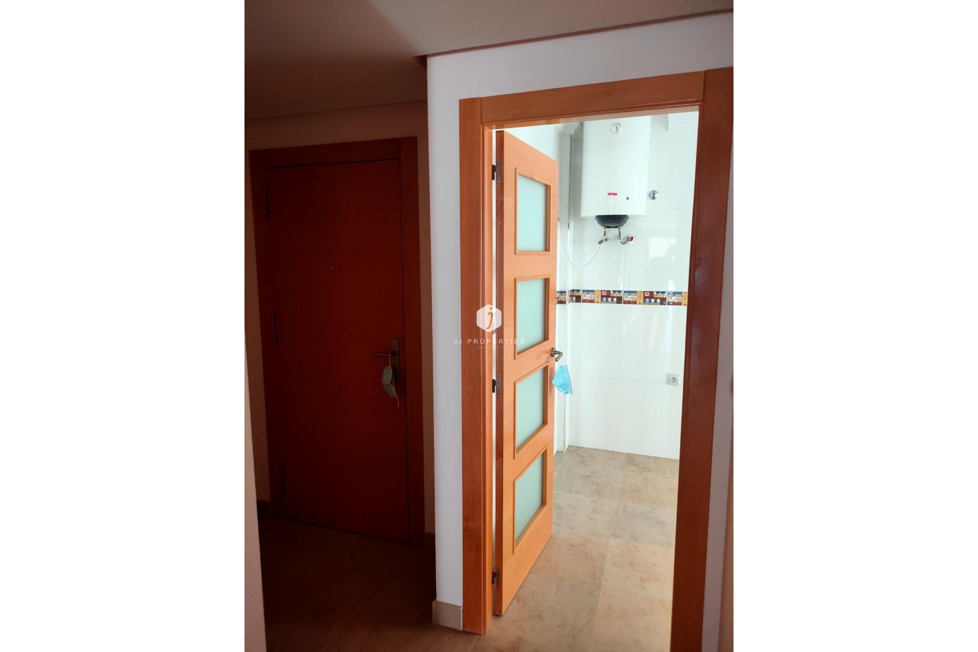 Aus zweiter Hand - Wohnung -
Torrevieja - Estacion de autobuses