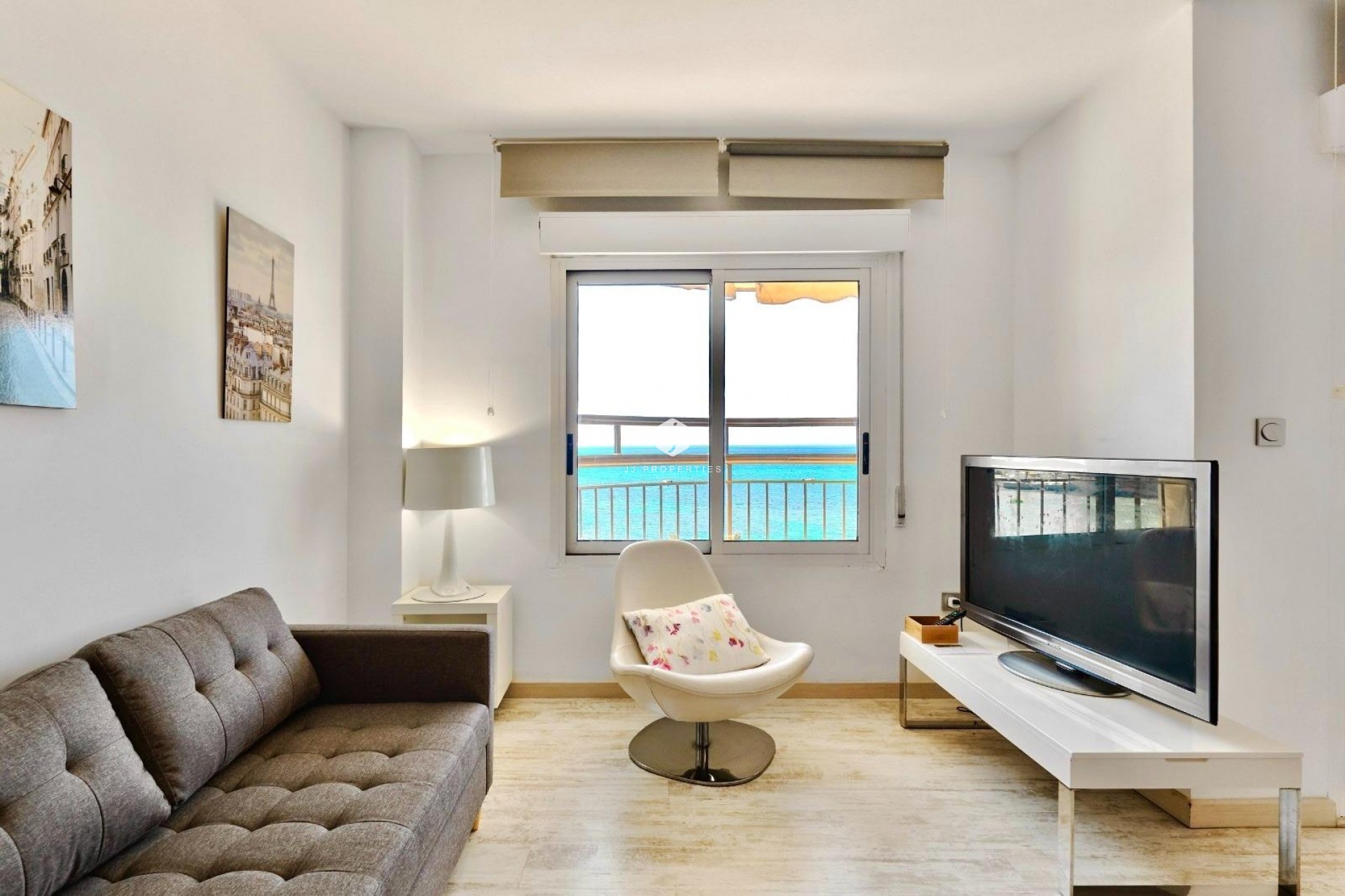 Aus zweiter Hand - Wohnung -
Torrevieja - Estacion de autobuses